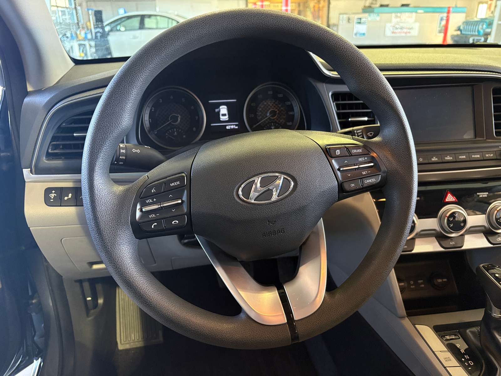 Thumbnail: 2019 Hyundai Elantra - 5