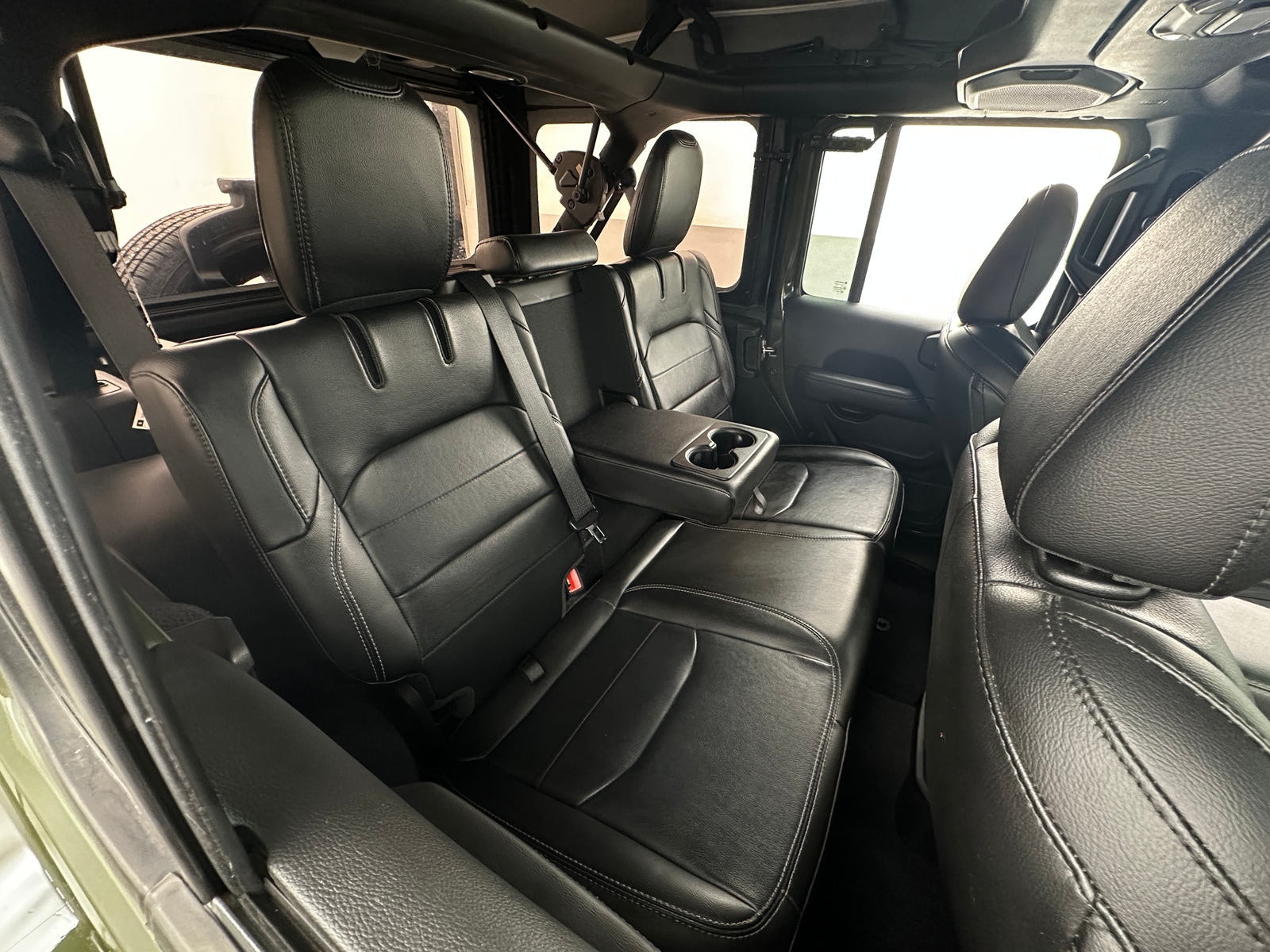 Thumbnail: 2022 Jeep Wrangler - 5