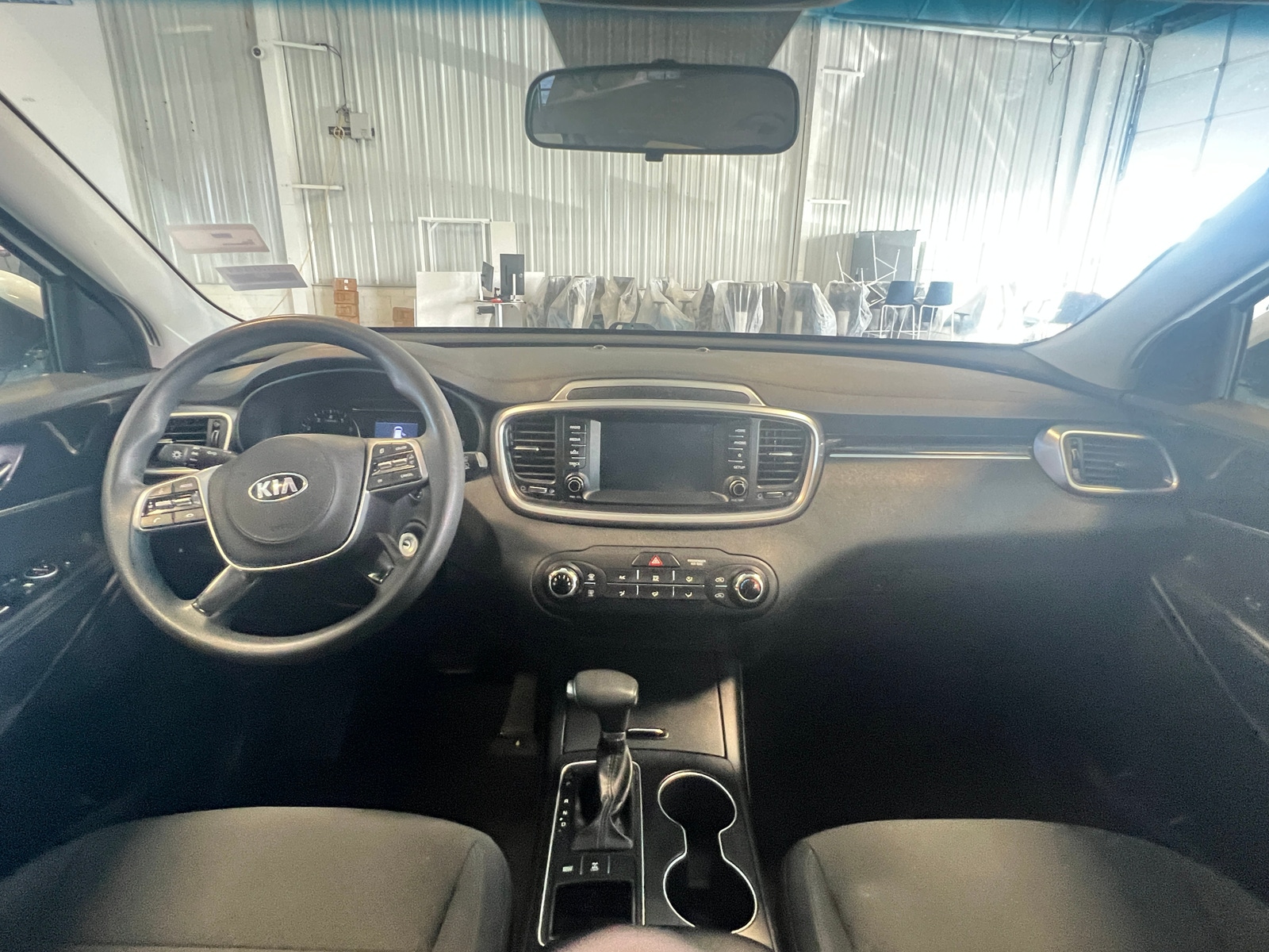 Thumbnail: 2020 Kia Sorento - 3