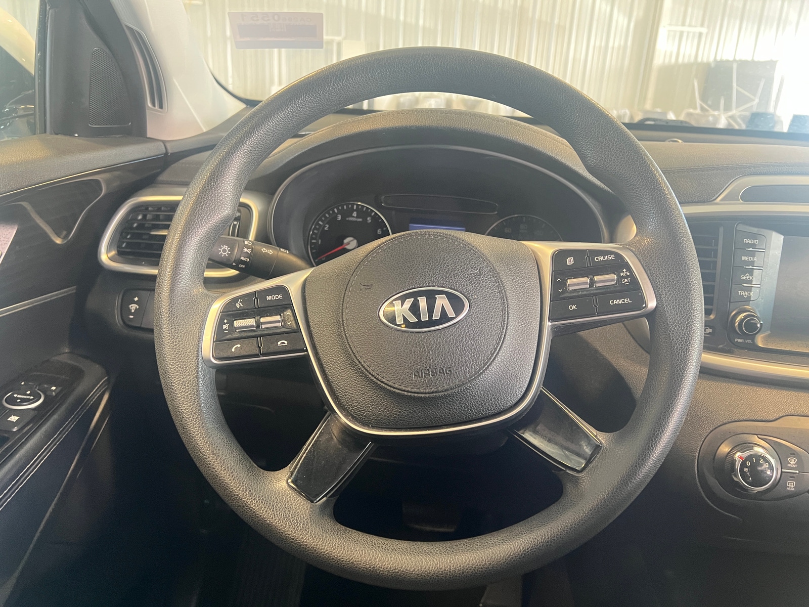 Thumbnail: 2020 Kia Sorento - 5