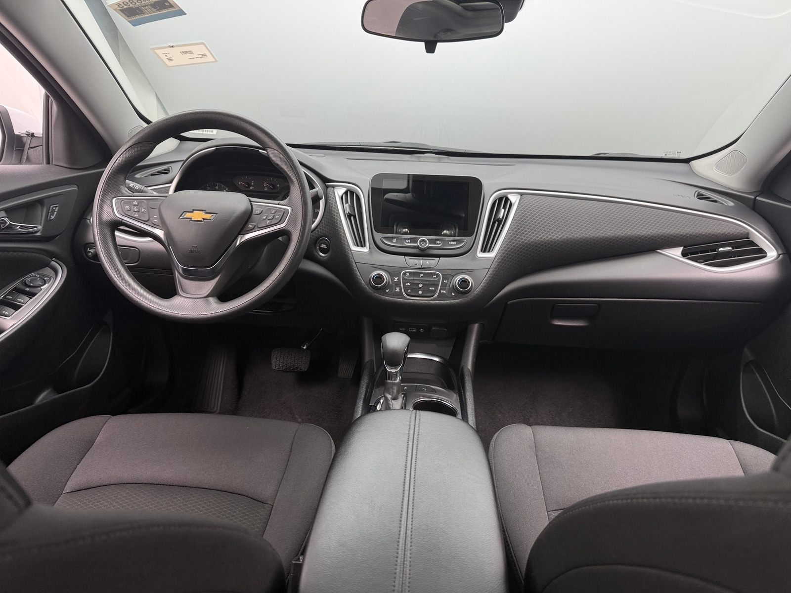 Thumbnail: 2024 Chevrolet Malibu - 3