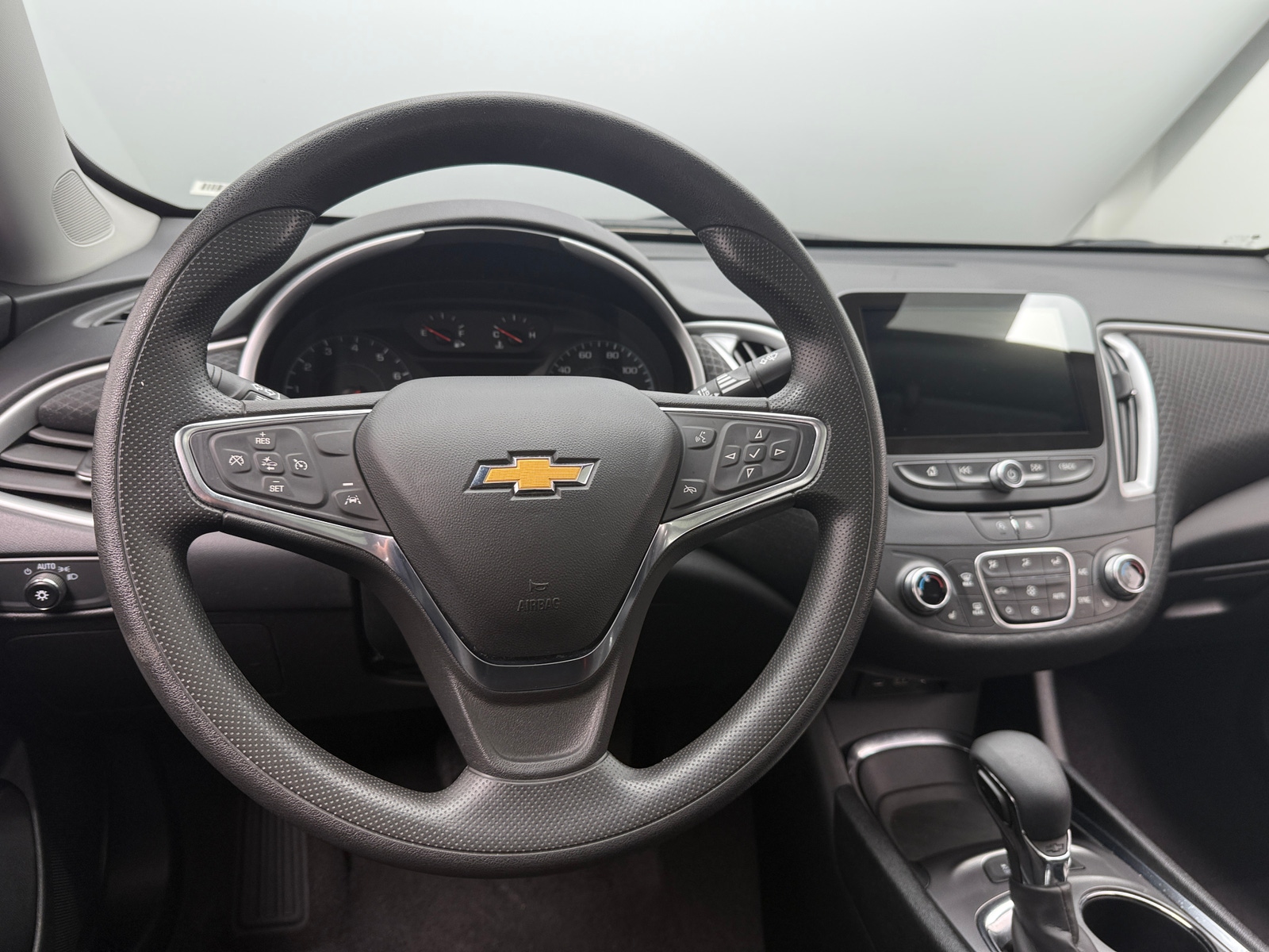 Thumbnail: 2024 Chevrolet Malibu - 5