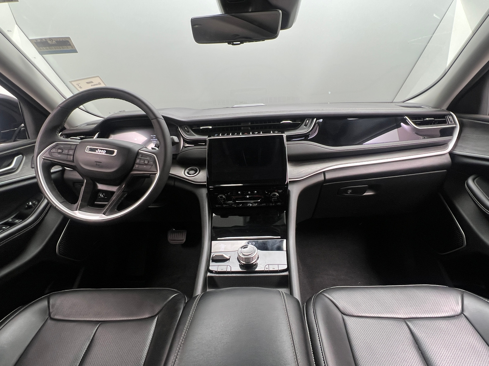 Thumbnail: 2023 Jeep Grand Cherokee - 2