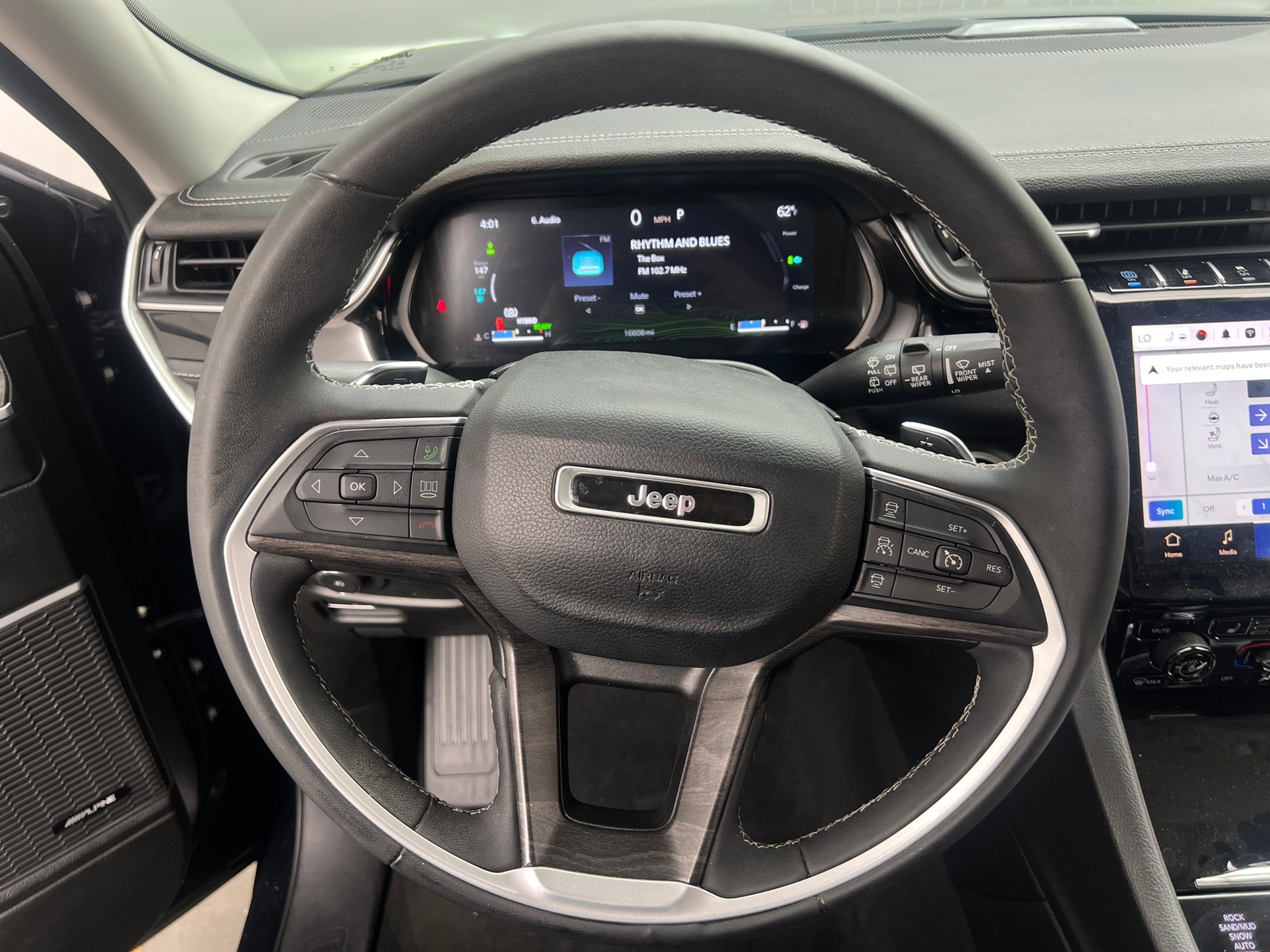 Thumbnail: 2023 Jeep Grand Cherokee - 4