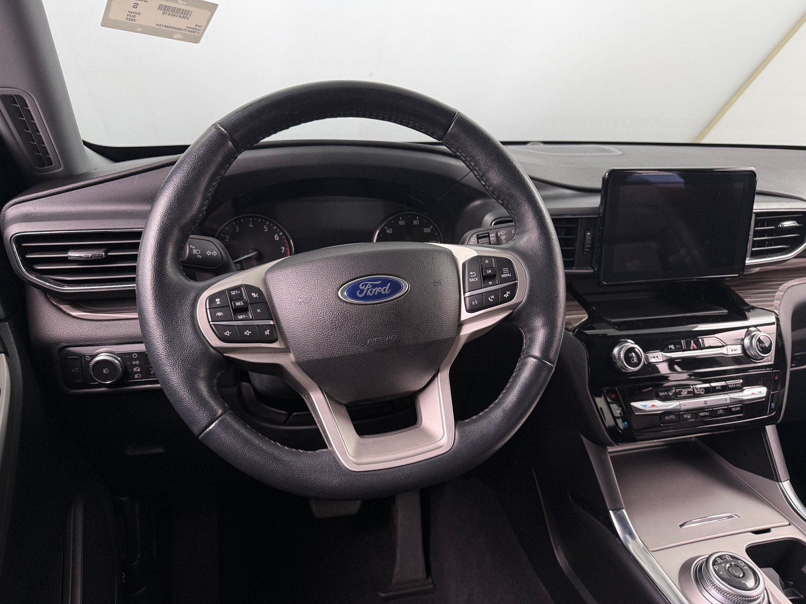 Thumbnail: 2022 Ford Explorer - 4