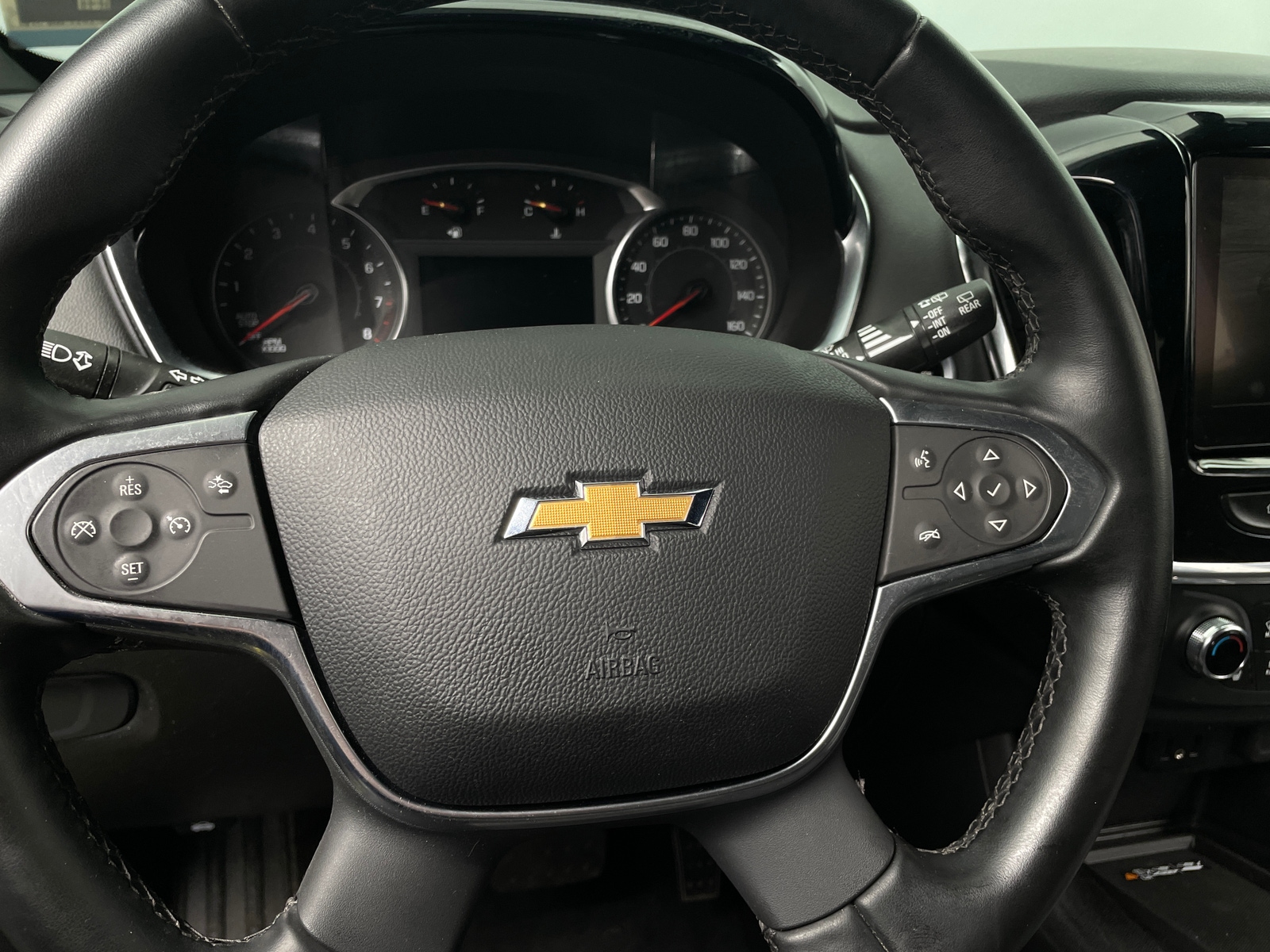 Thumbnail: 2023 Chevrolet Traverse - 5