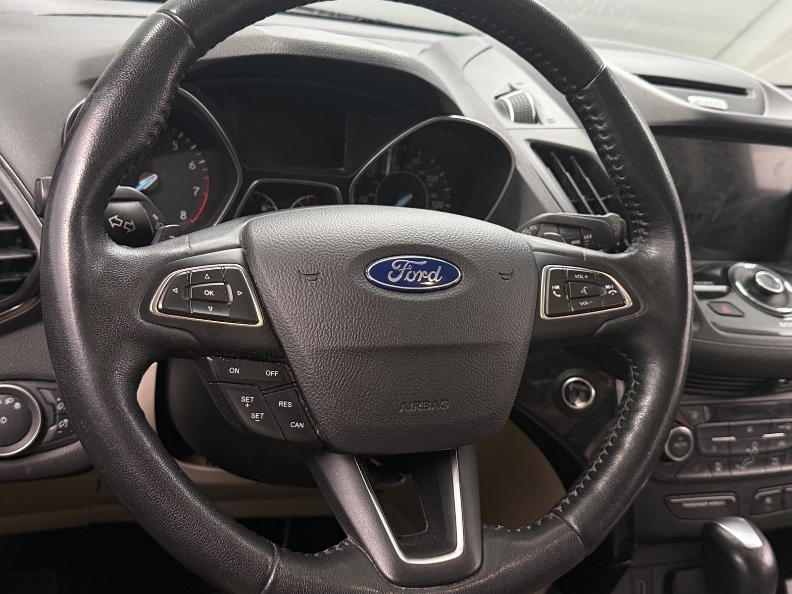 Thumbnail: 2017 Ford Escape - 4