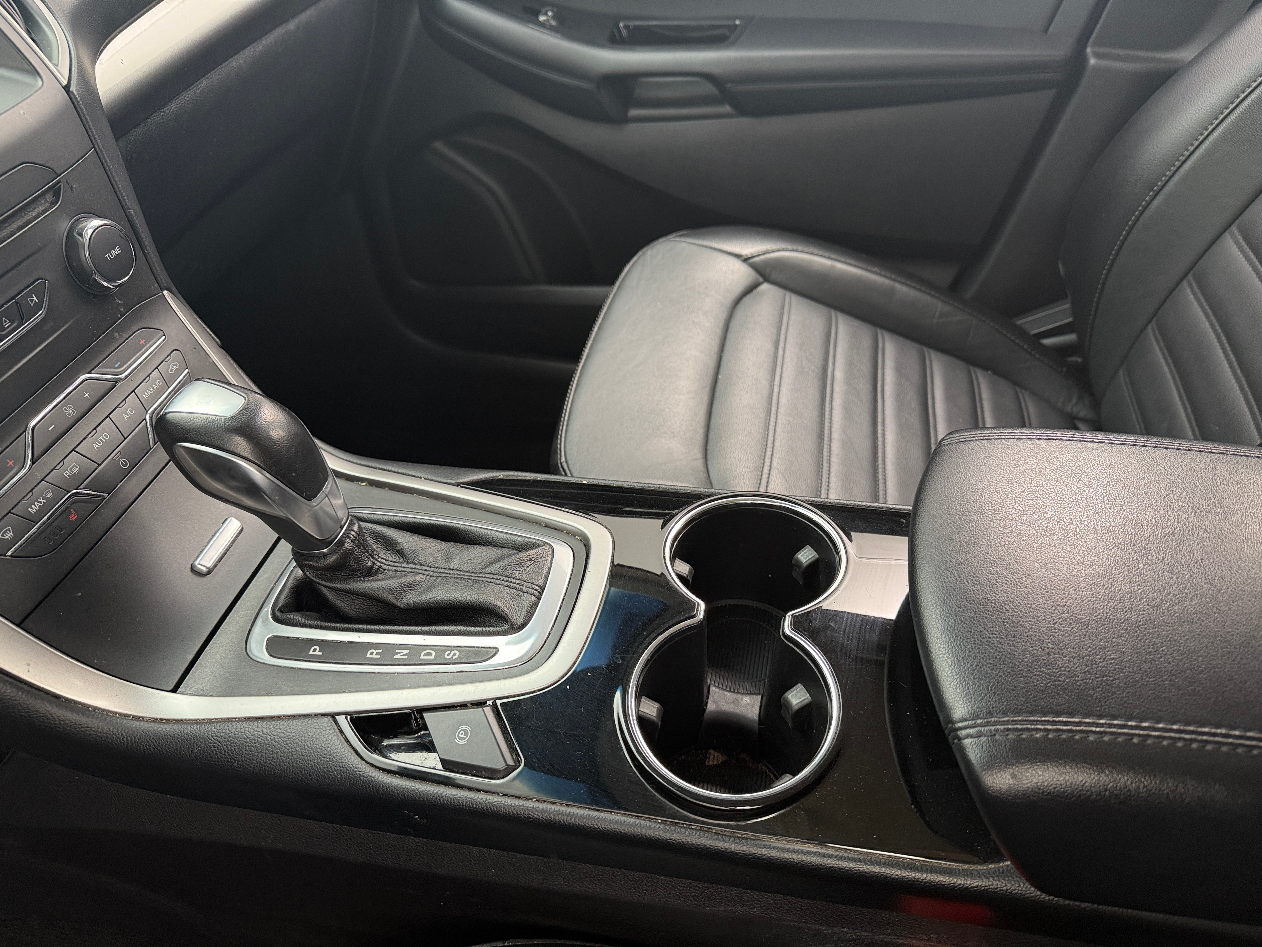 2018 Ford Edge