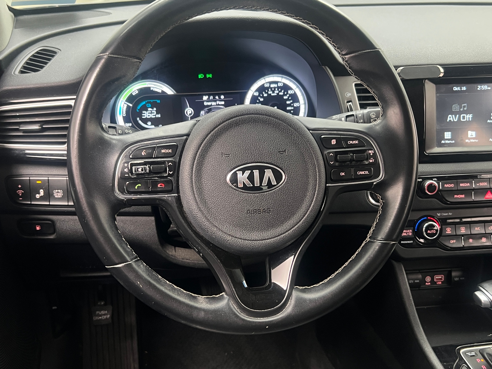 Thumbnail: 2018 Kia Niro - 4