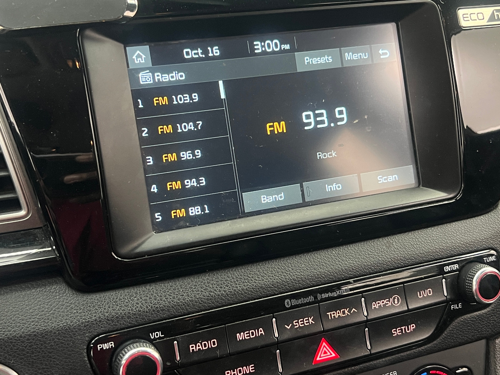 Thumbnail: 2018 Kia Niro - 3