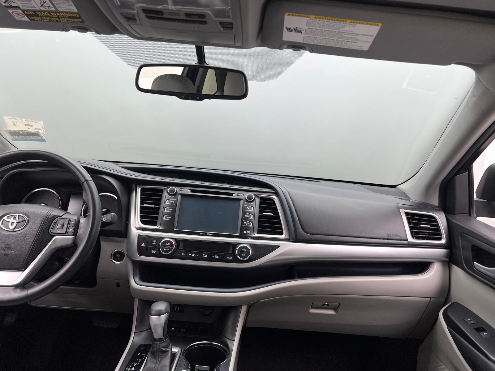 Thumbnail: 2015 Toyota Highlander - 2