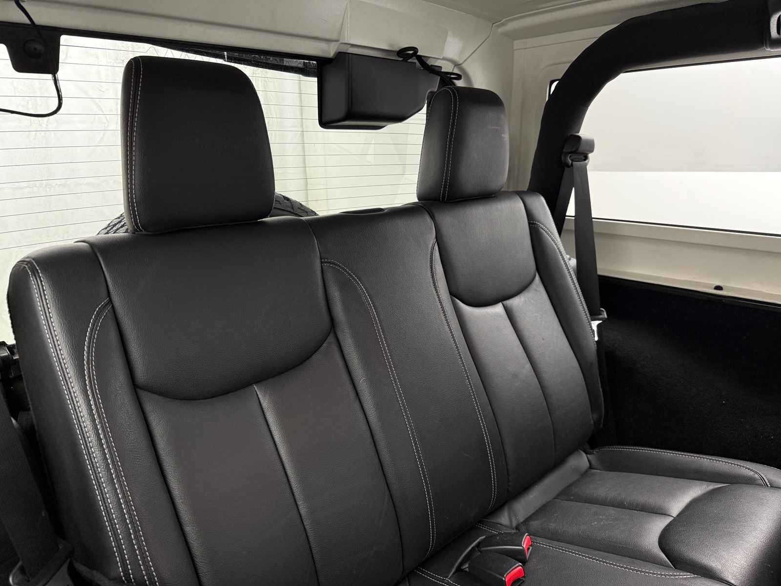 Thumbnail: 2015 Jeep Wrangler - 5