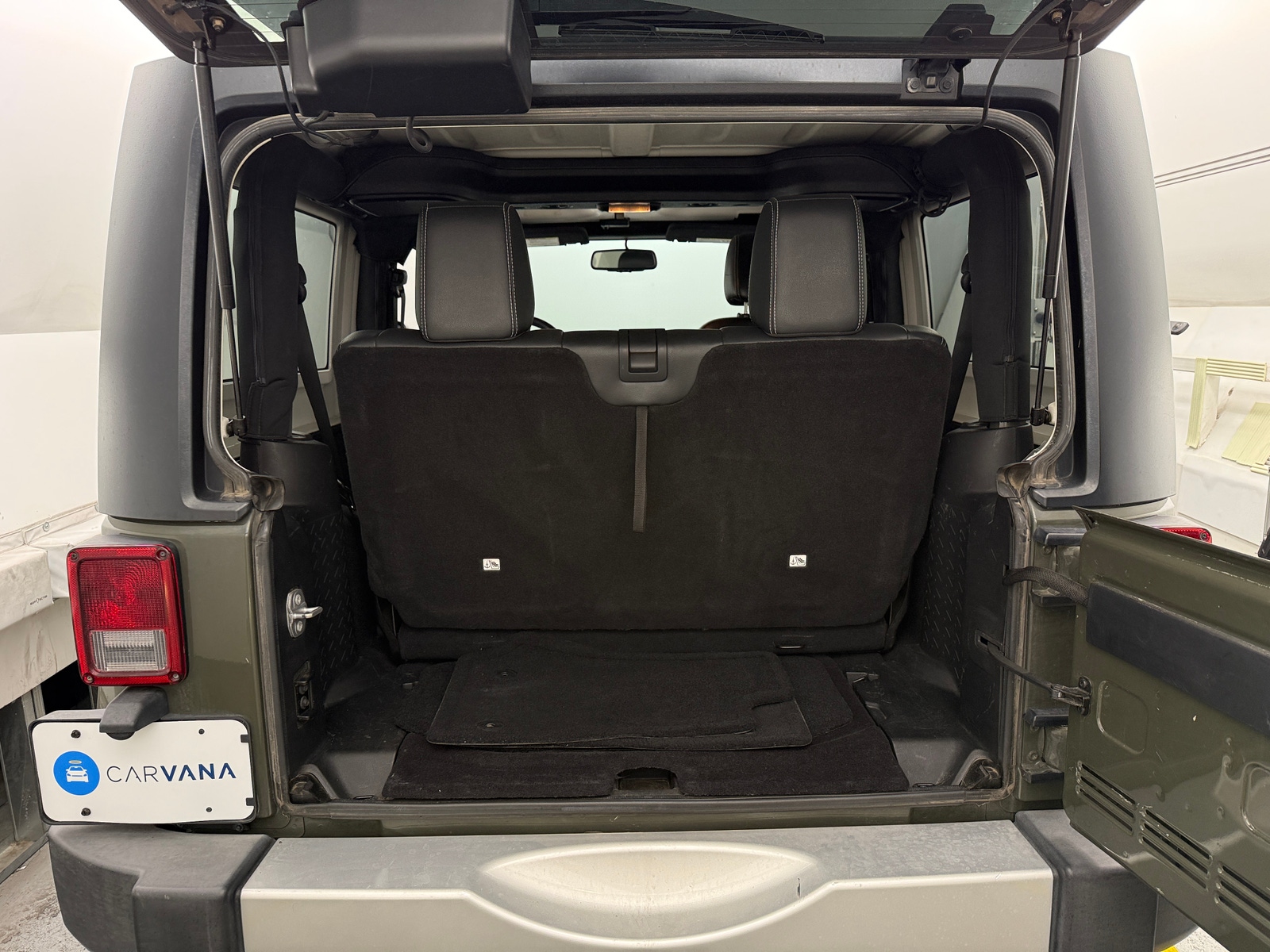 Thumbnail: 2015 Jeep Wrangler - 6