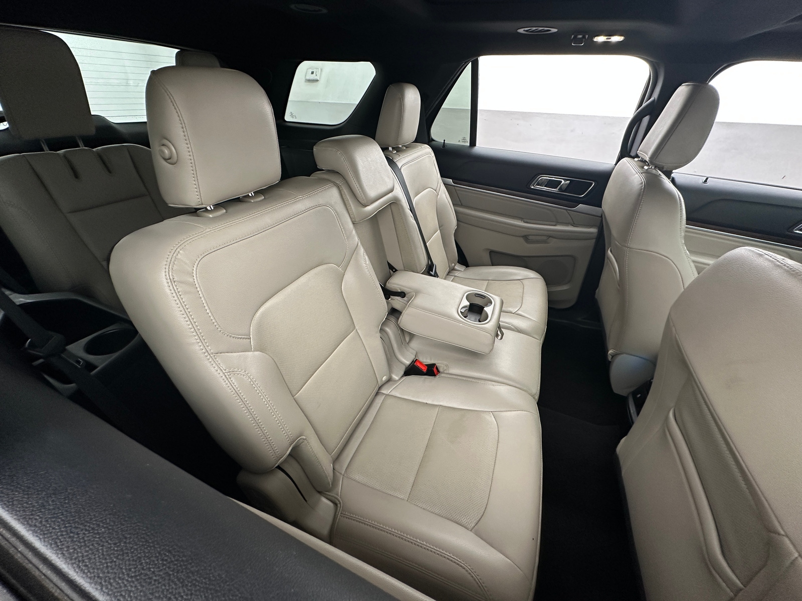 Thumbnail: 2019 Ford Explorer - 5