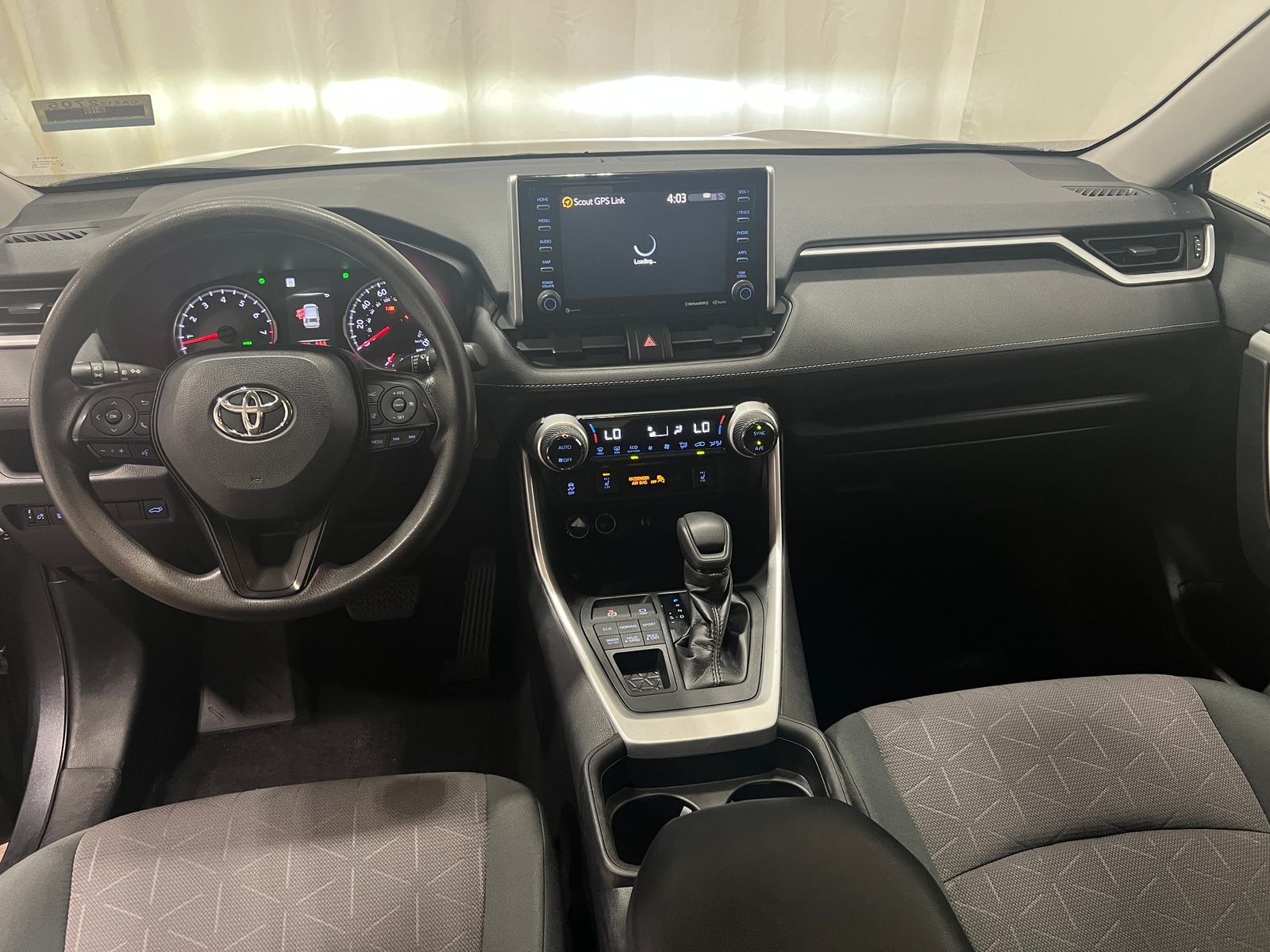 Thumbnail: 2019 Toyota RAV4 - 3