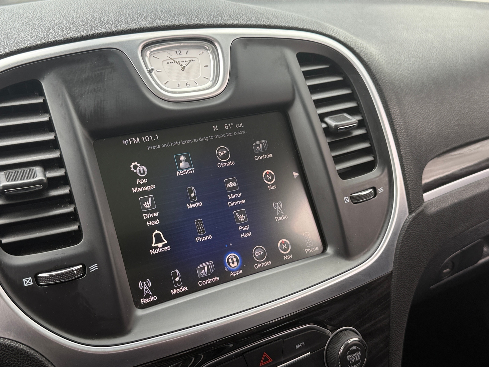 Thumbnail: 2016 Chrysler 300 - 3
