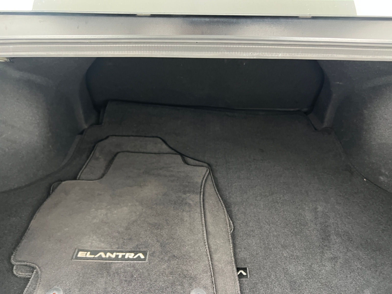 Thumbnail: 2024 Hyundai Elantra - 7