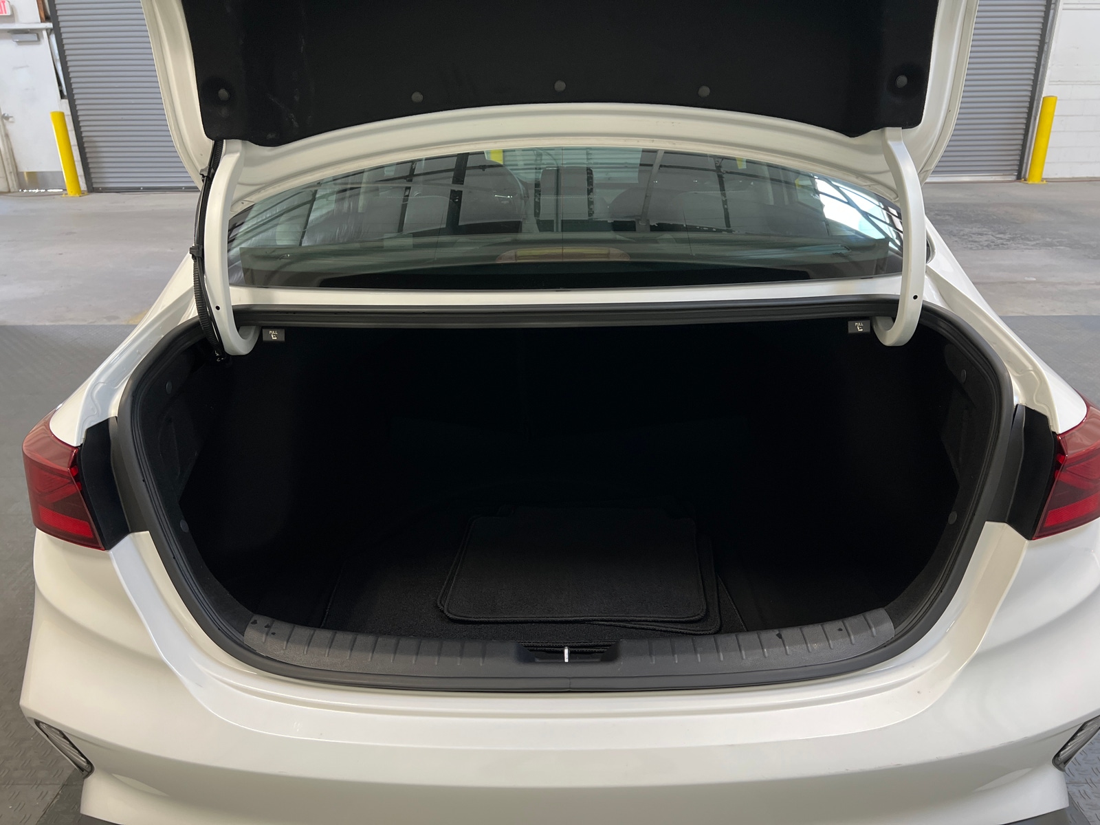 Thumbnail: 2022 Kia Forte - 7