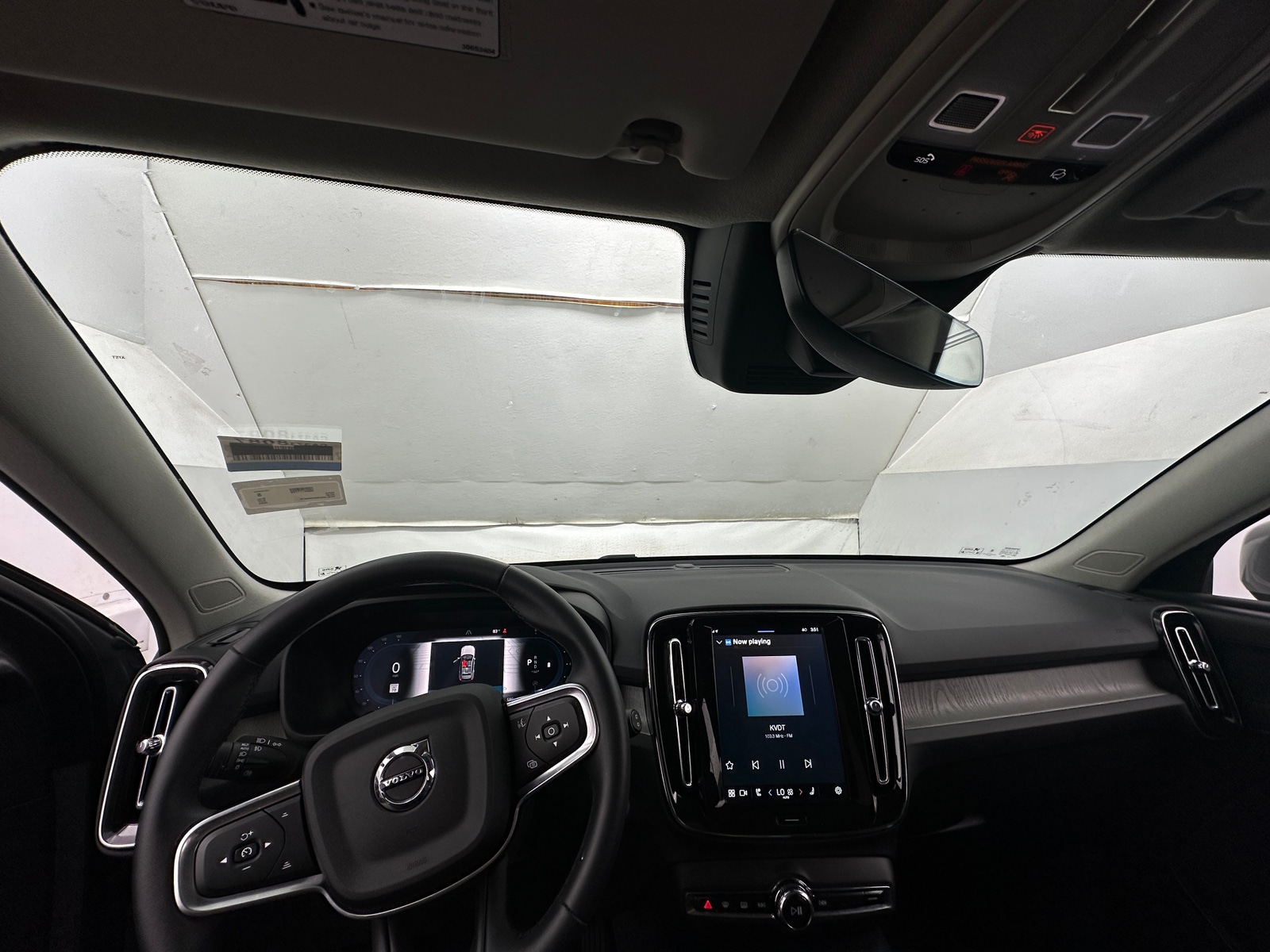 Thumbnail: 2025 Volvo XC40 - 2