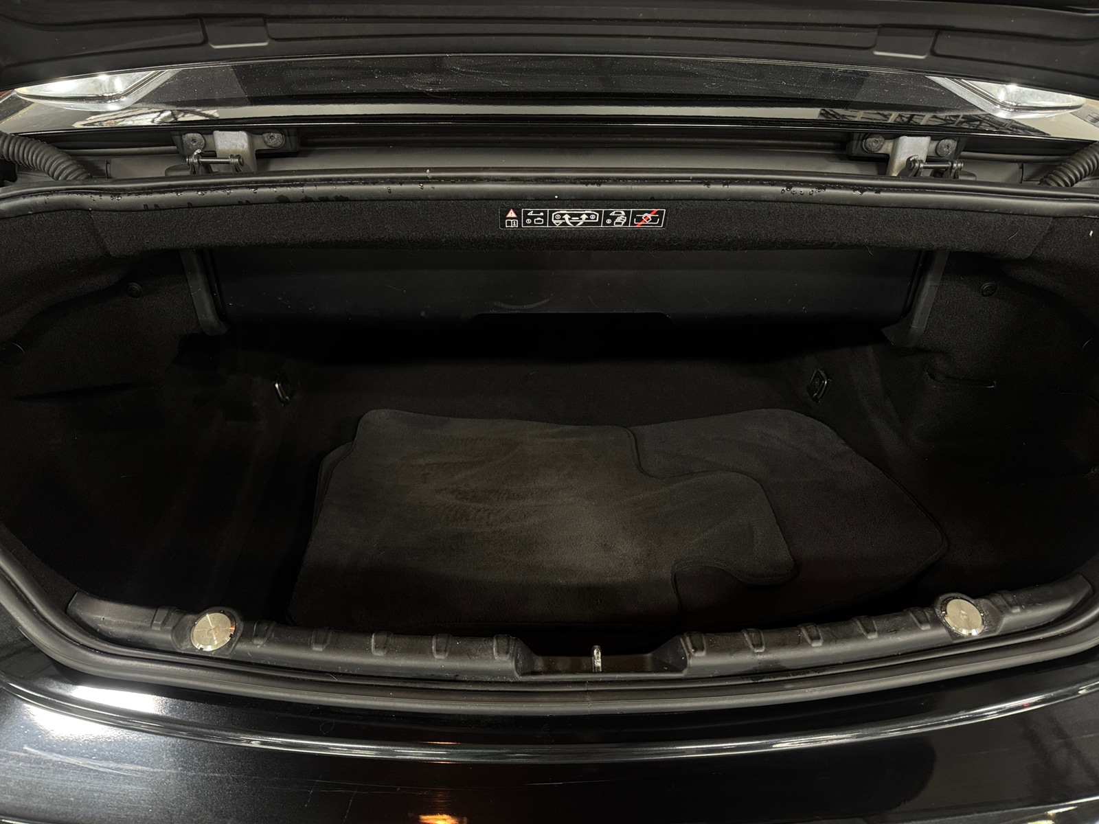 Thumbnail: 2012 BMW 6 Series - 6
