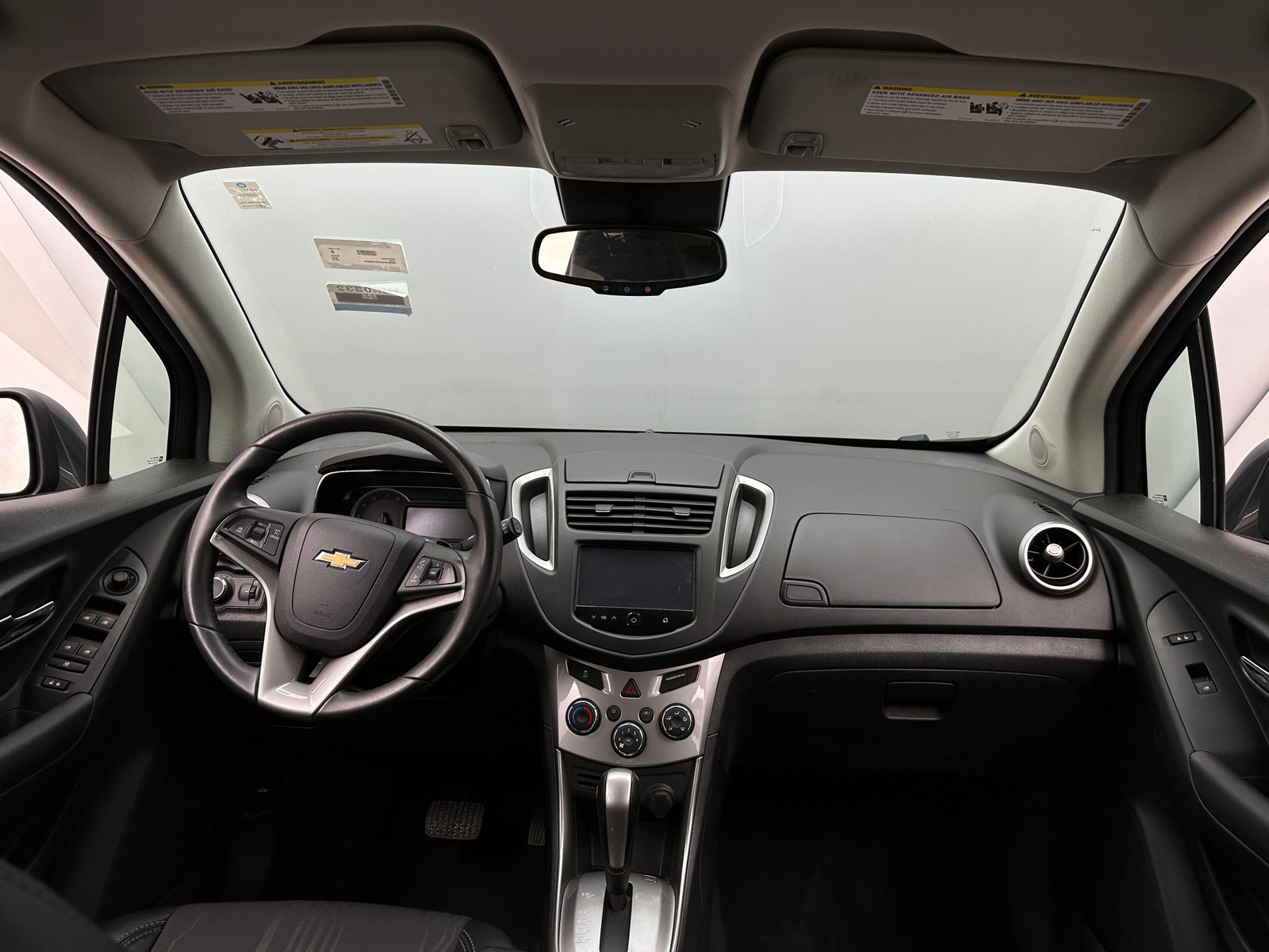 Thumbnail: 2016 Chevrolet Trax - 3