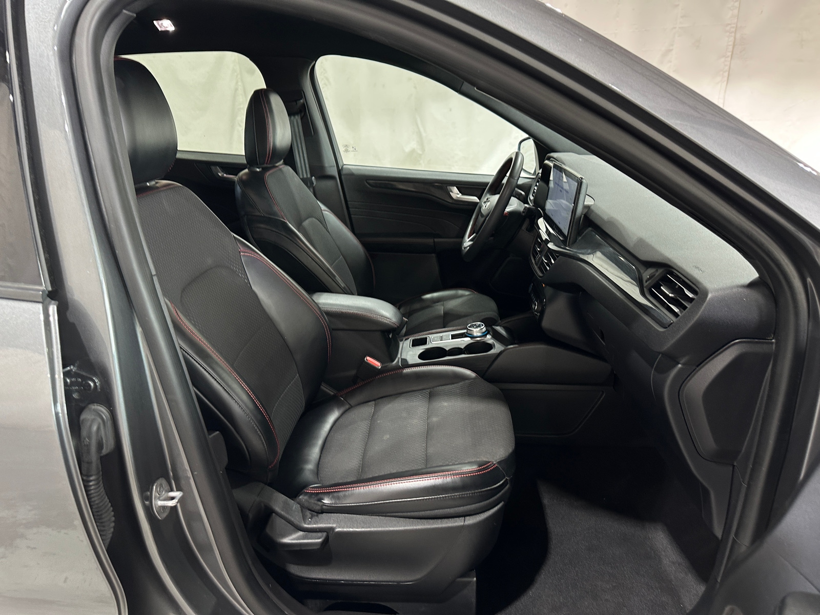 Thumbnail: 2023 Ford Escape - 2