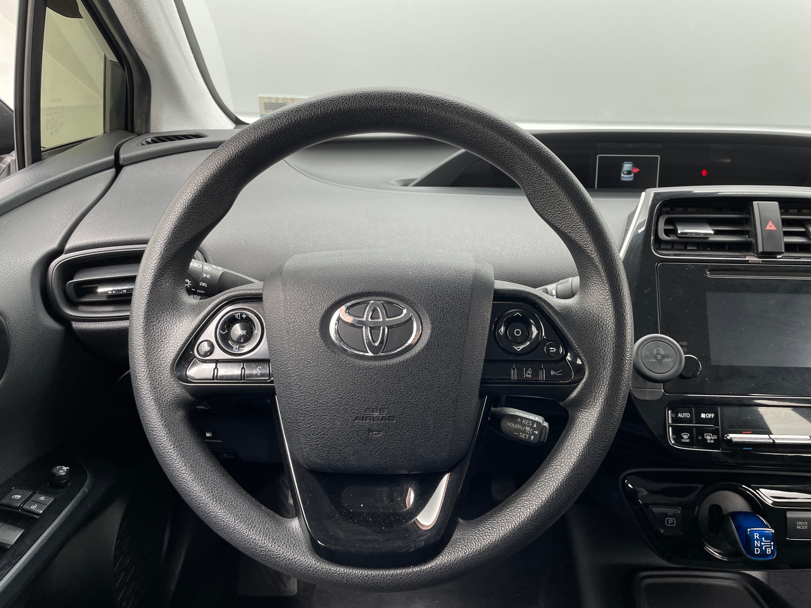 Thumbnail: 2019 Toyota Prius - 5