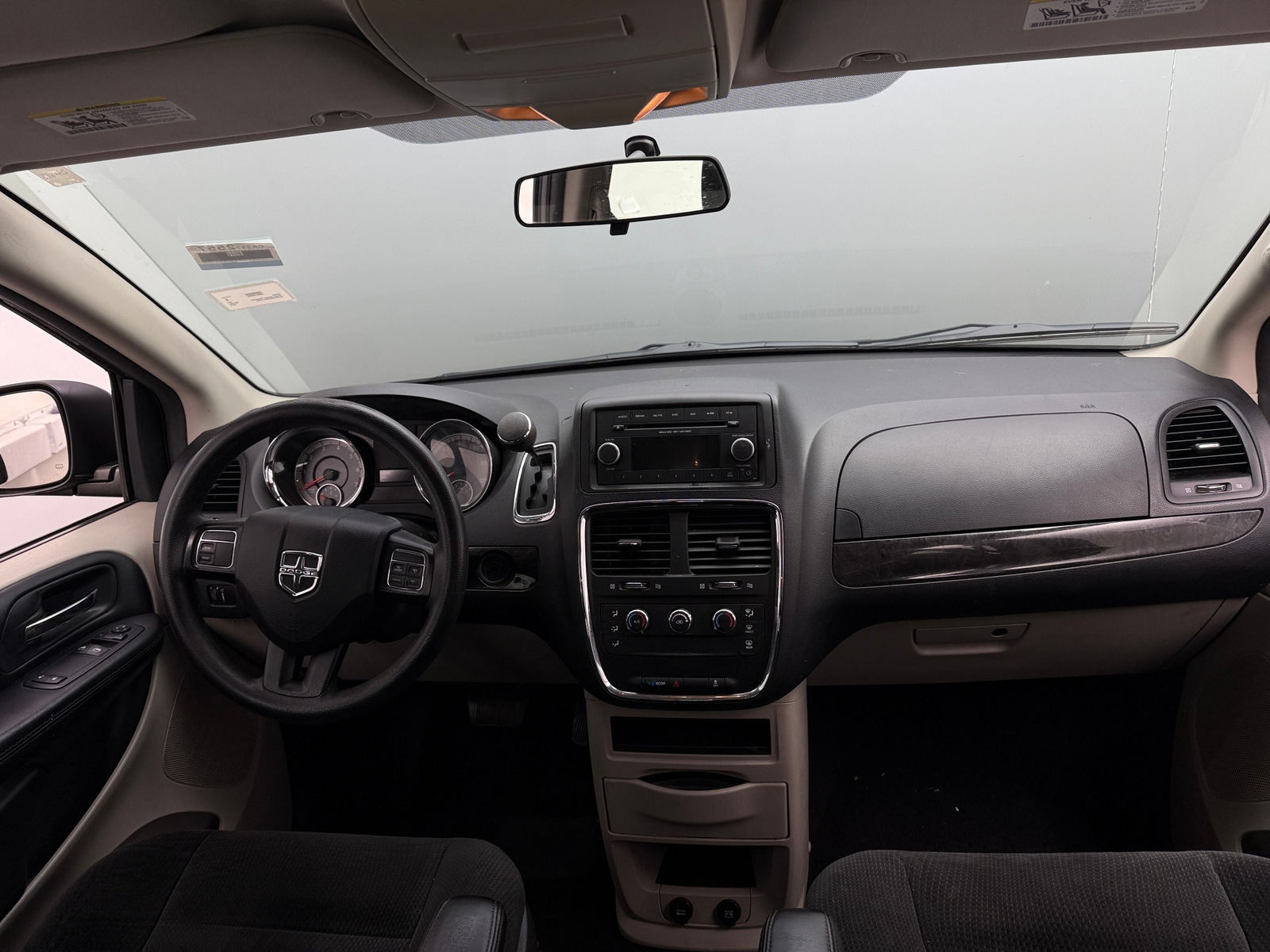 Thumbnail: 2016 Dodge Grand Caravan - 3