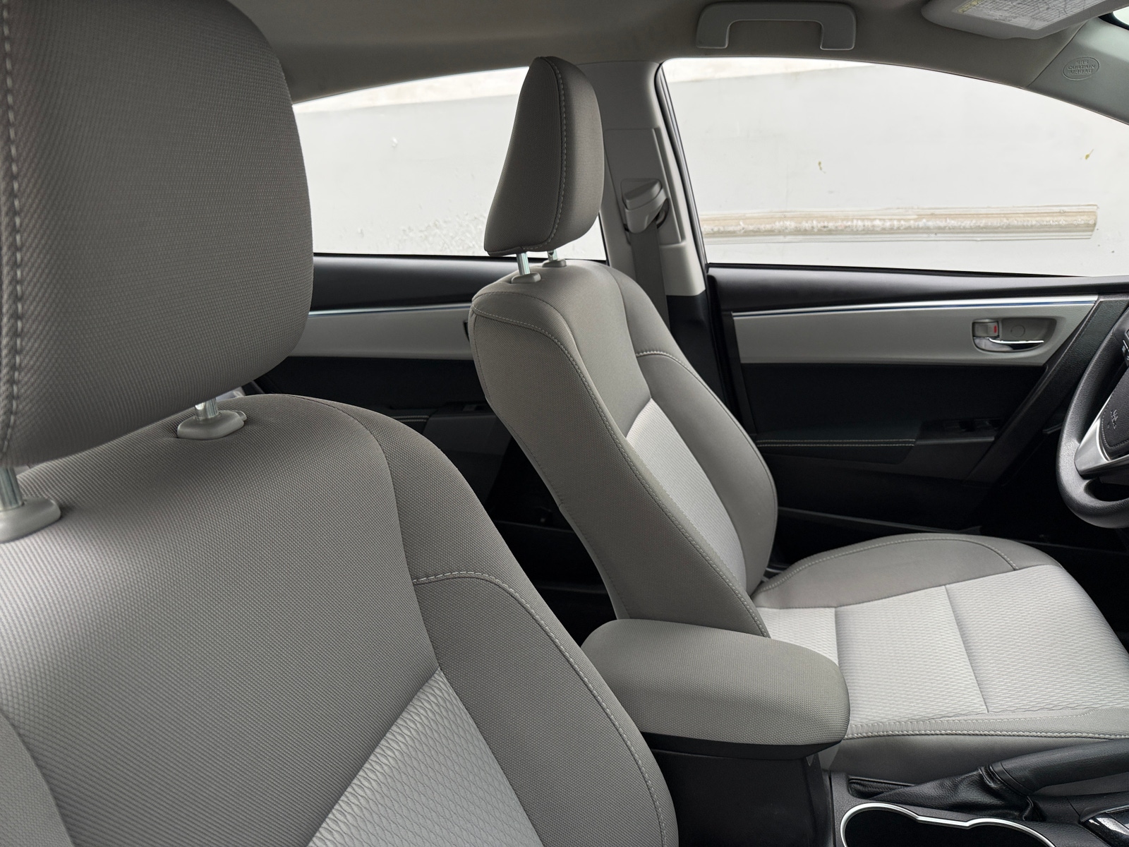 Thumbnail: 2015 Toyota Corolla - 2
