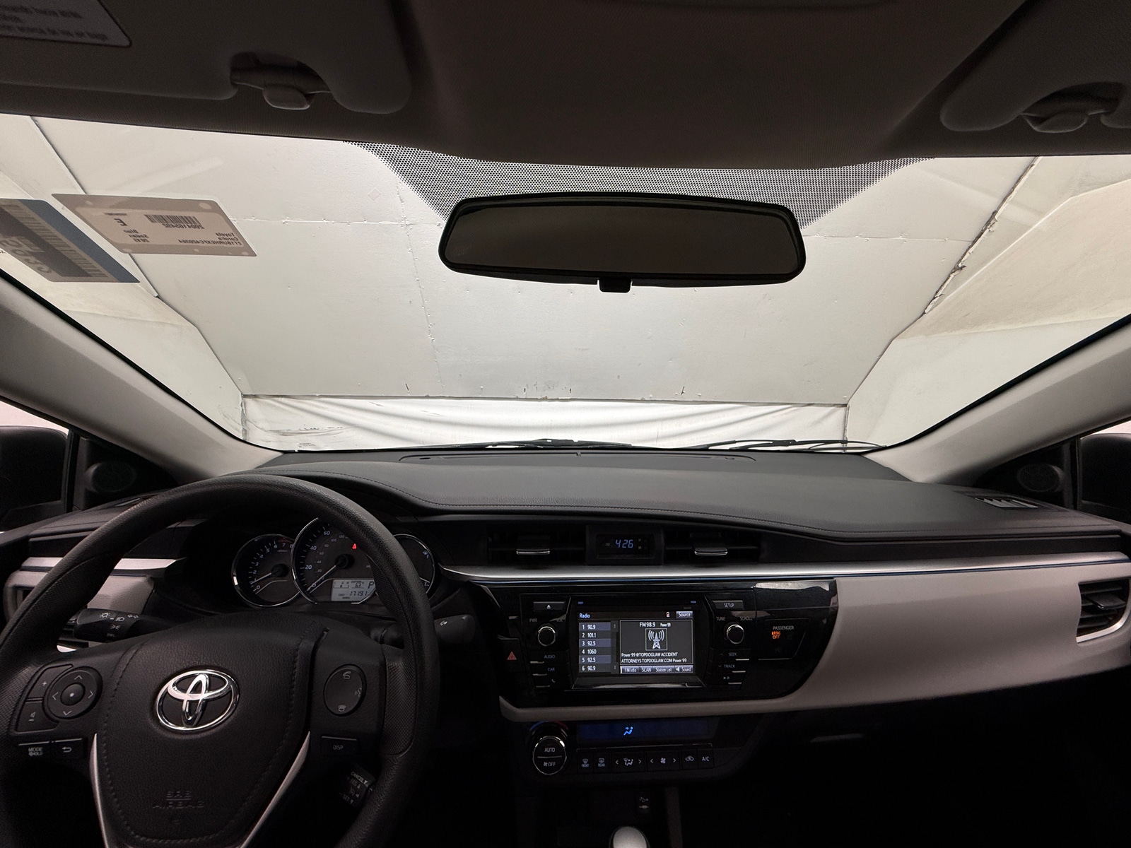 Thumbnail: 2015 Toyota Corolla - 3