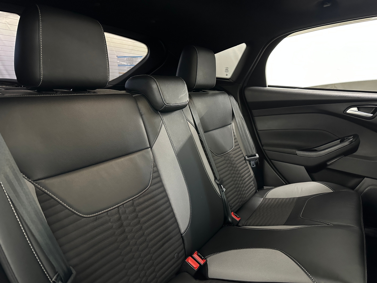 Thumbnail: 2018 Ford Focus - 6