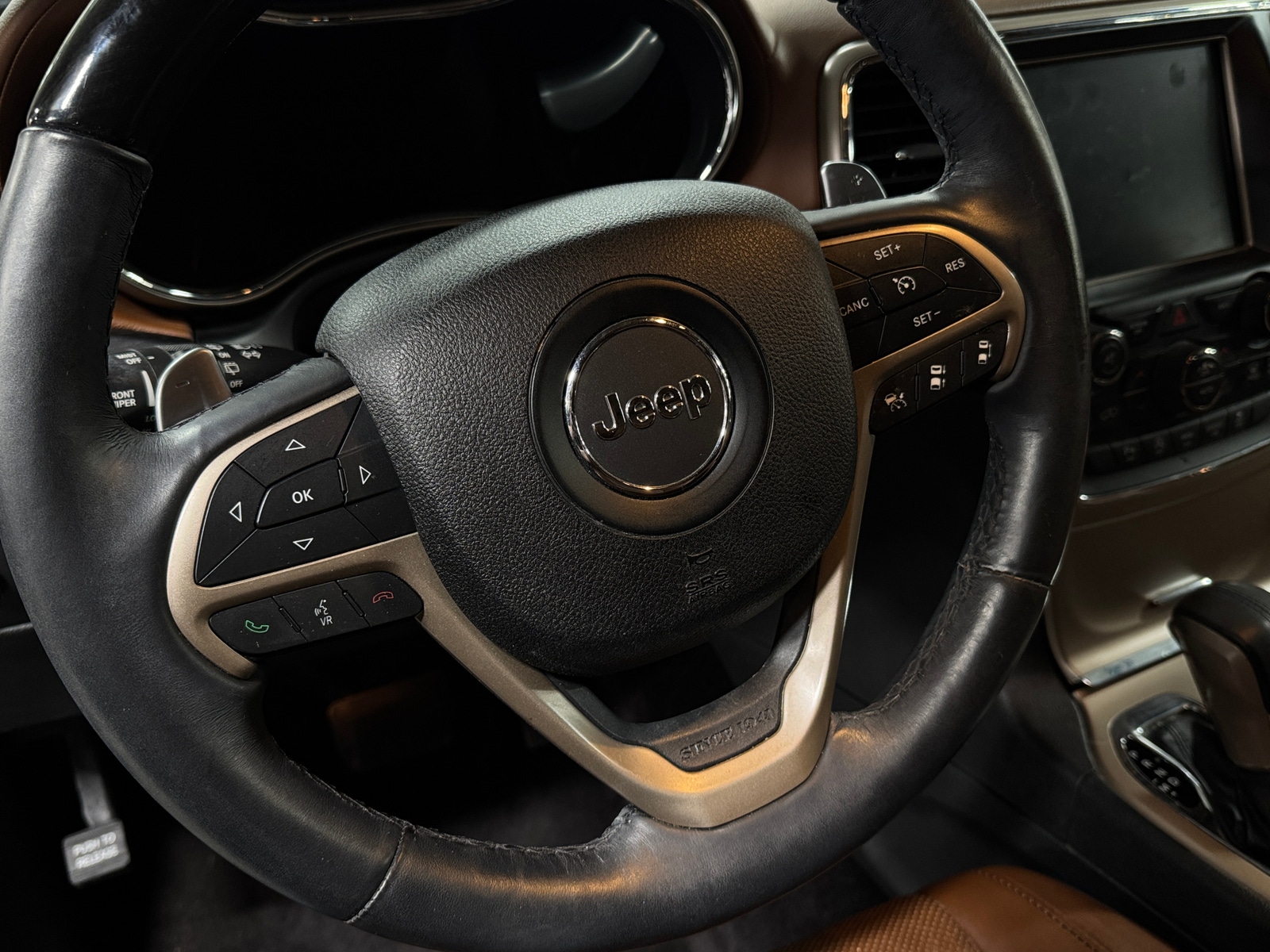 Thumbnail: 2016 Jeep Grand Cherokee - 4