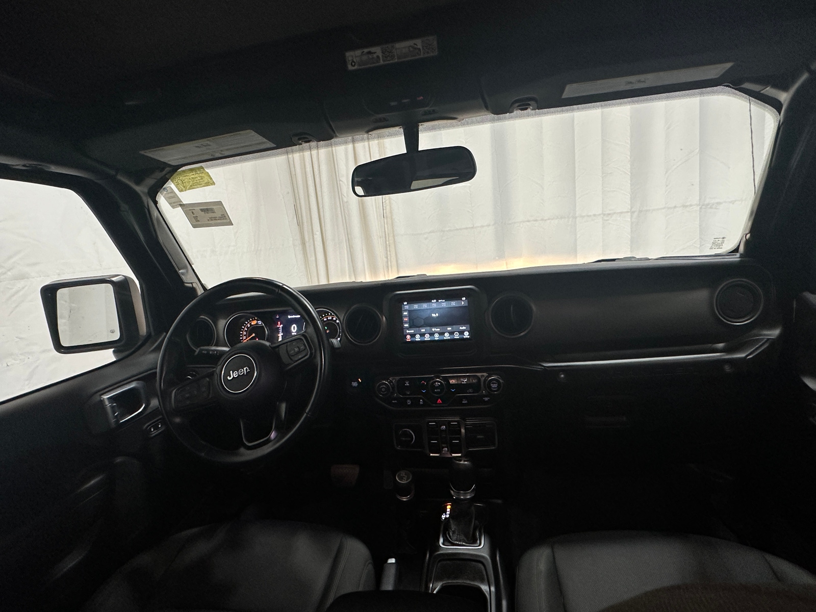 Thumbnail: 2022 Jeep Wrangler - 3