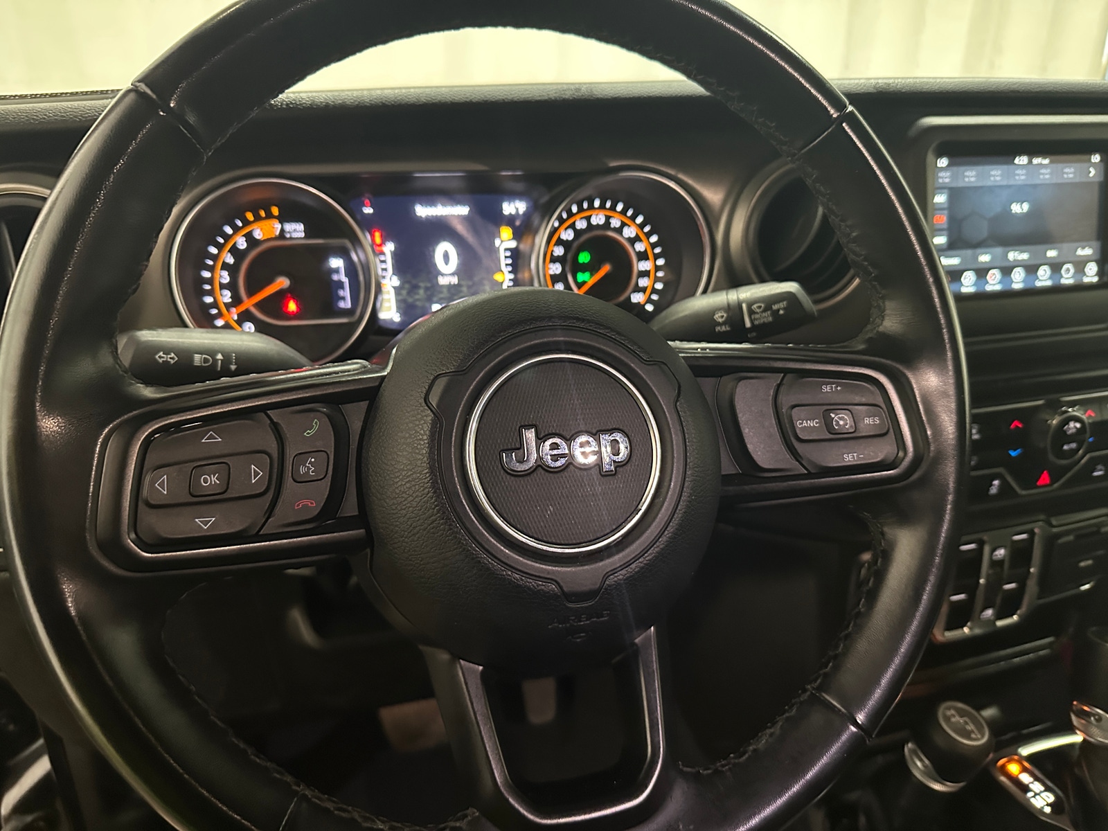 Thumbnail: 2022 Jeep Wrangler - 5