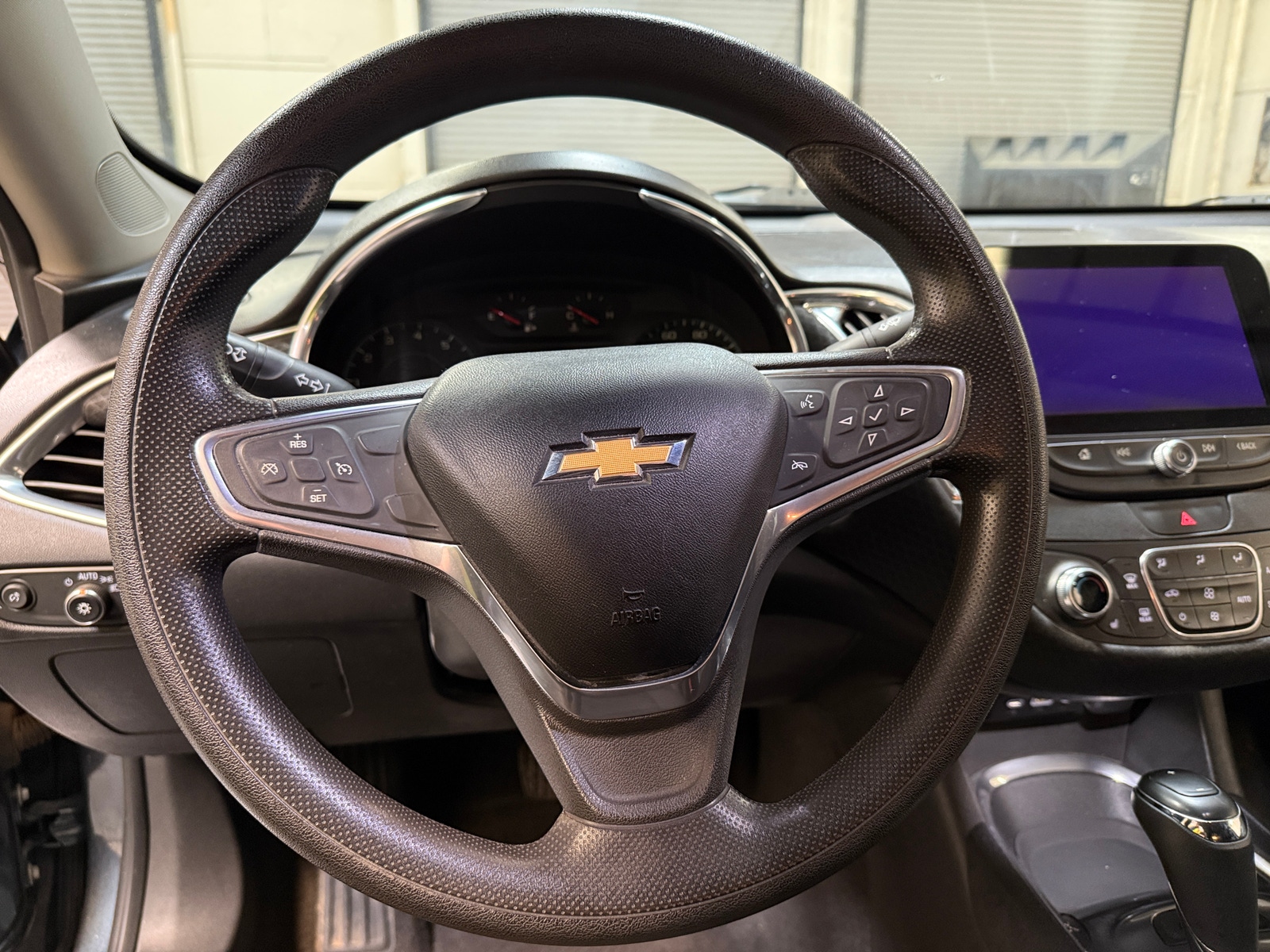 Thumbnail: 2019 Chevrolet Malibu - 5