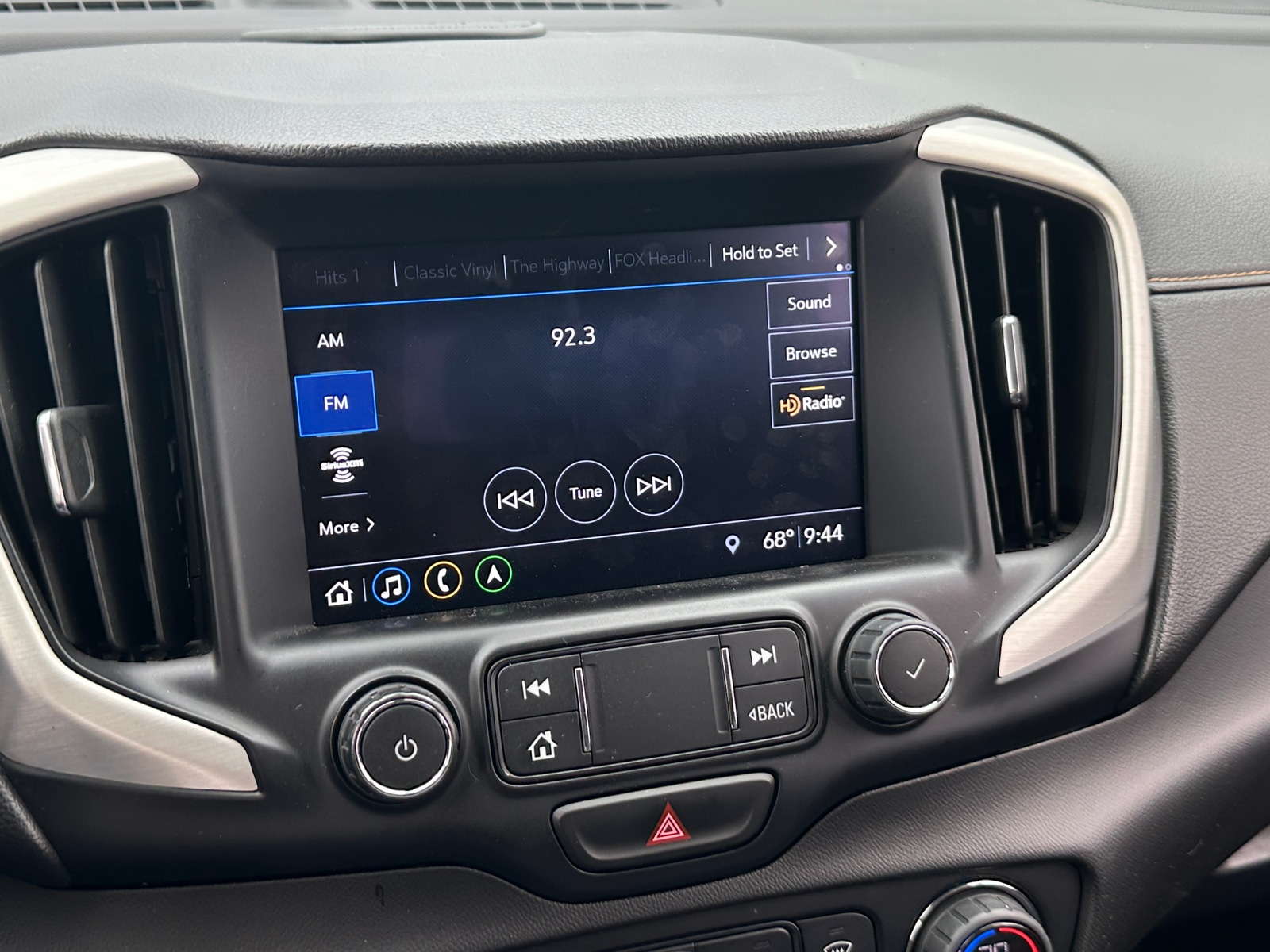 Thumbnail: 2020 GMC Terrain - 3