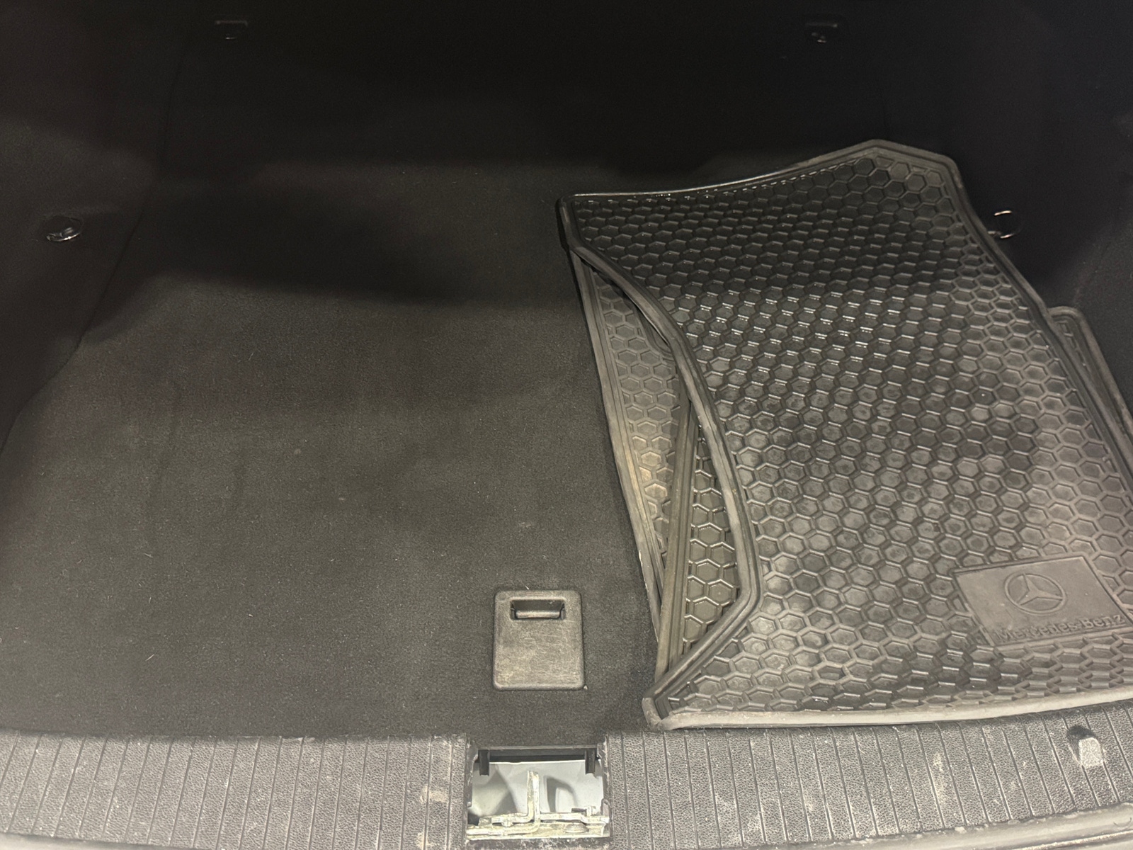 Thumbnail: 2015 Mercedes-Benz E-Class - 6