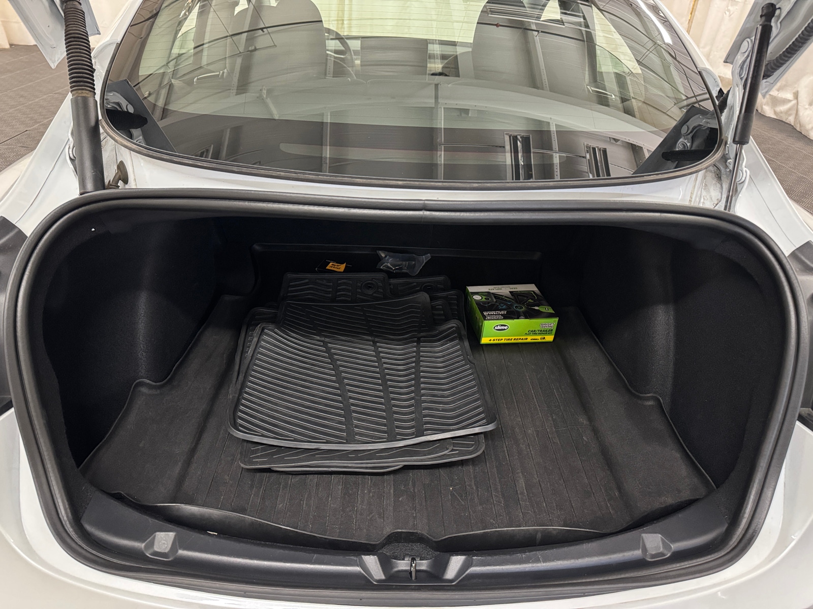 Thumbnail: 2023 Tesla Model 3 - 6