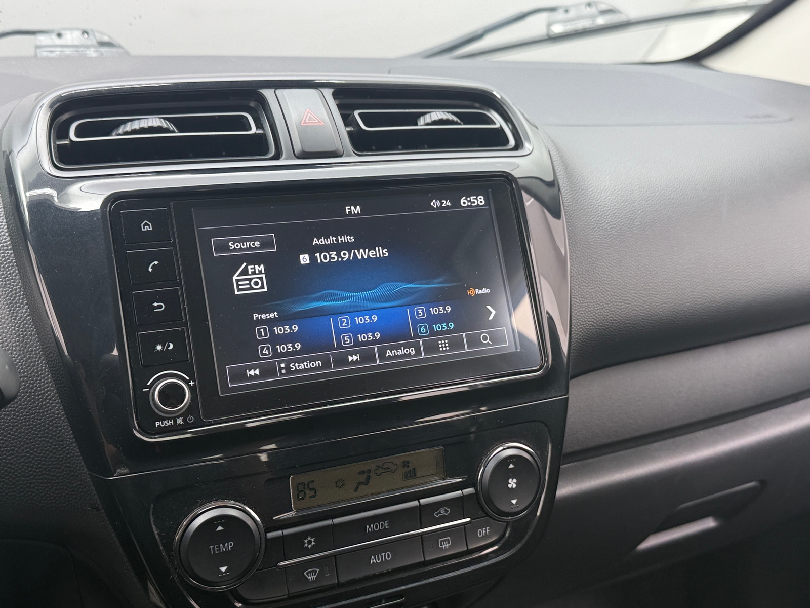 Thumbnail: 2023 Mitsubishi Mirage G4 - 4