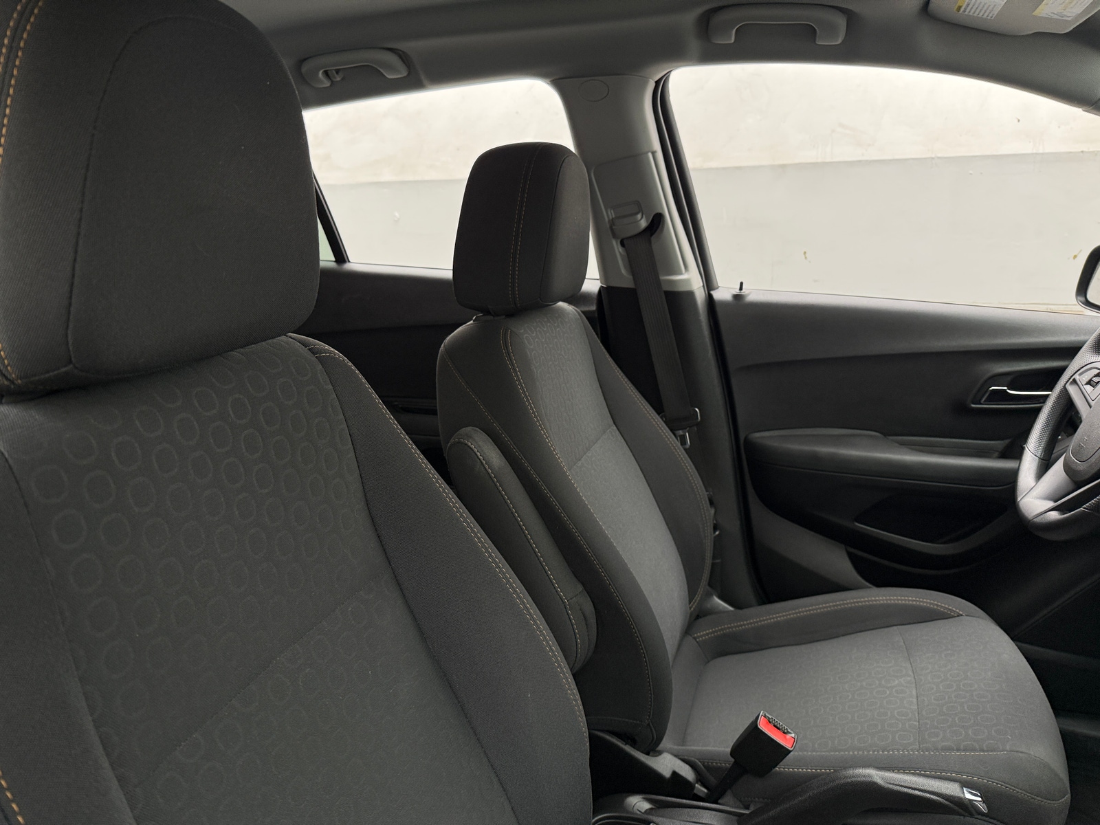 Thumbnail: 2019 Chevrolet Trax - 2