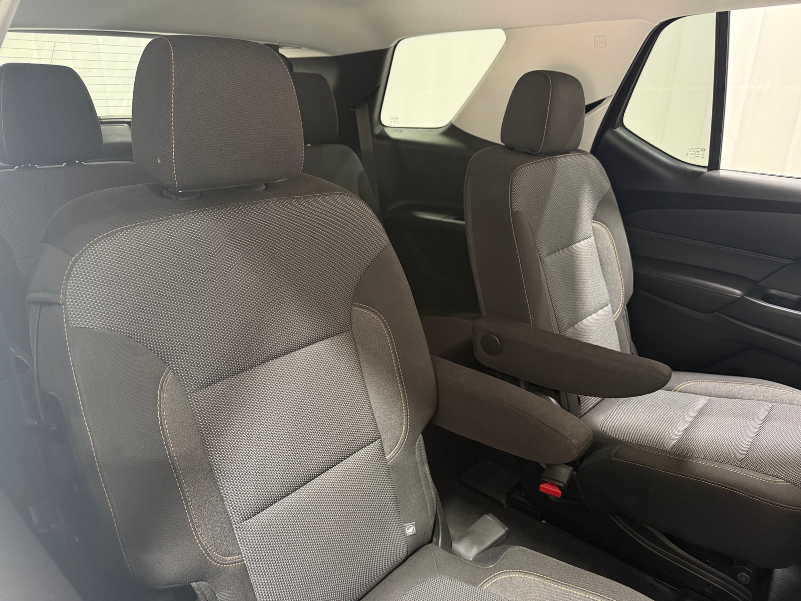 Thumbnail: 2021 Chevrolet Traverse - 6