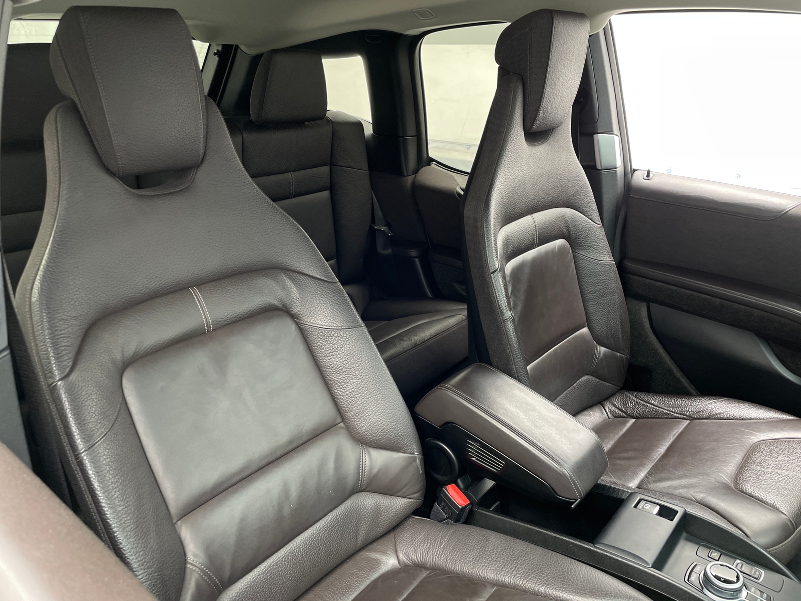 Thumbnail: 2017 BMW i3 - 2