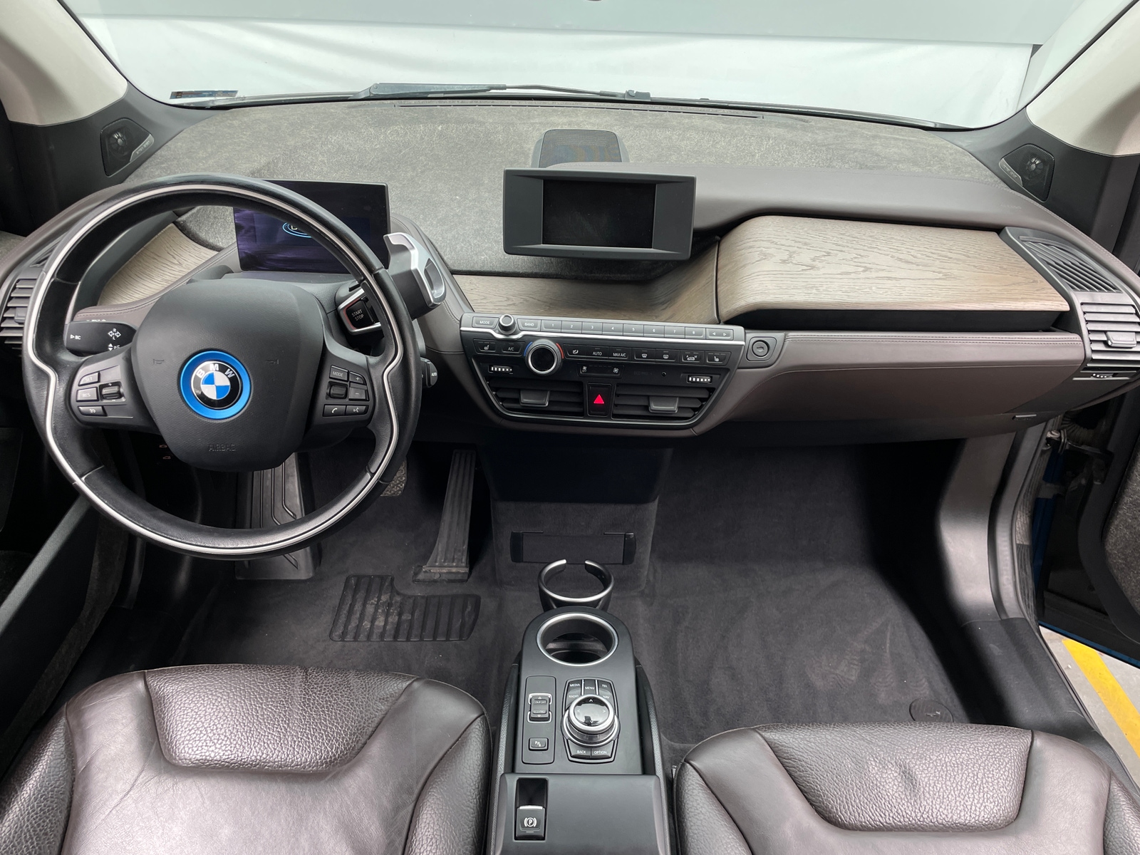 Thumbnail: 2017 BMW i3 - 3