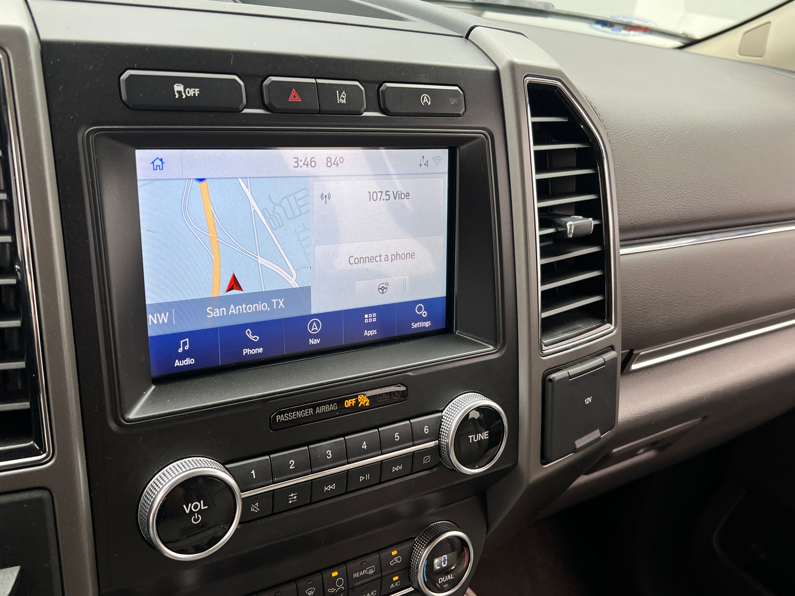 Thumbnail: 2021 Ford Expedition - 3