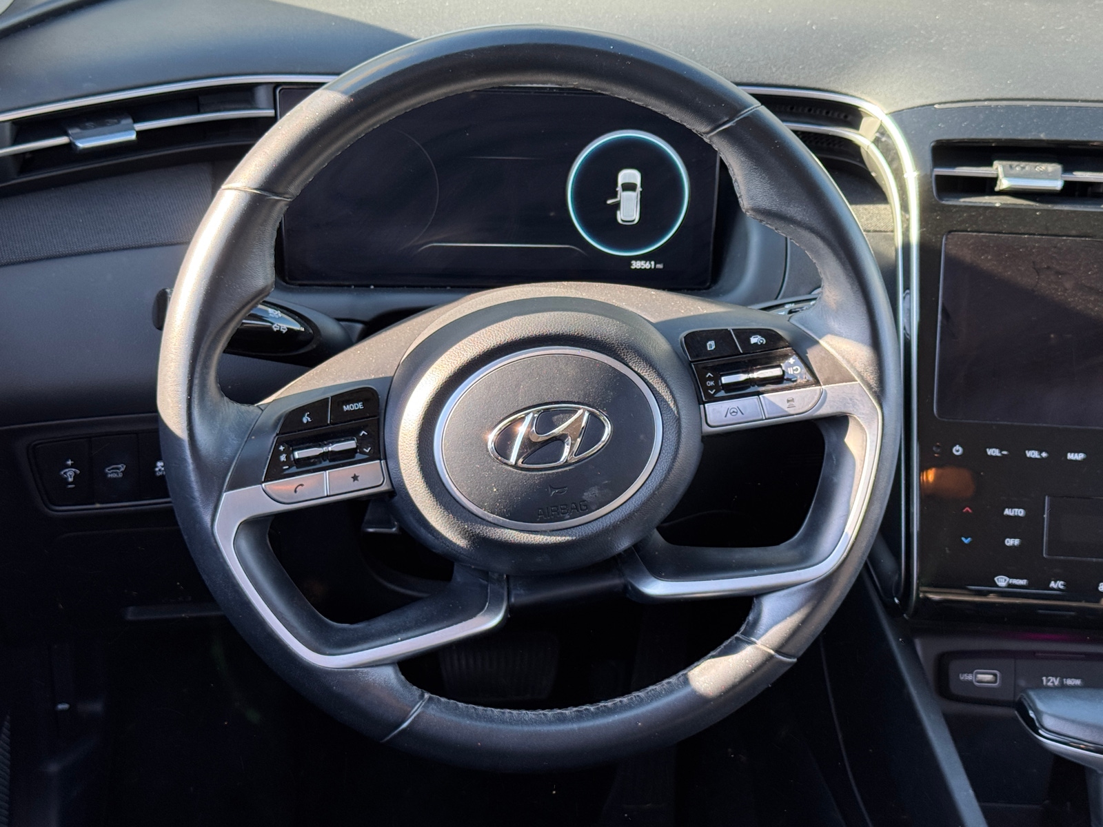 Thumbnail: 2023 Hyundai Tucson - 4