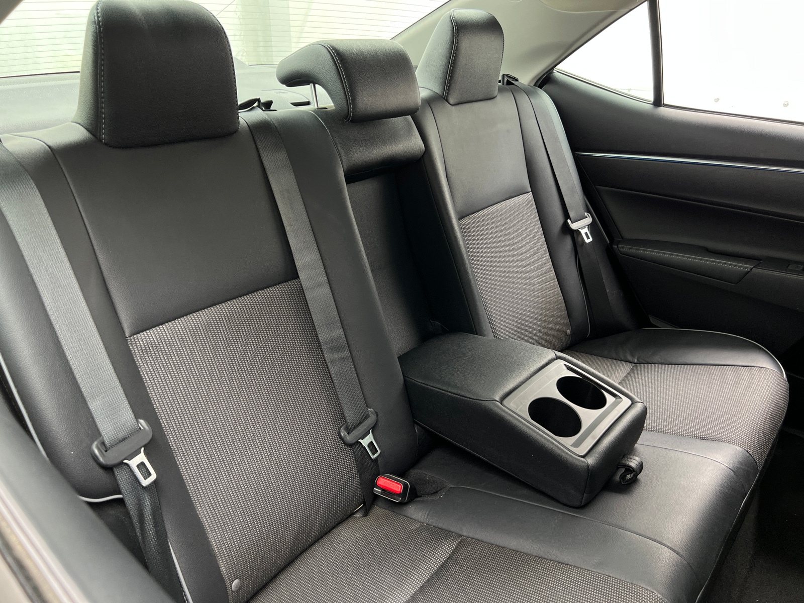 Thumbnail: 2016 Toyota Corolla - 6