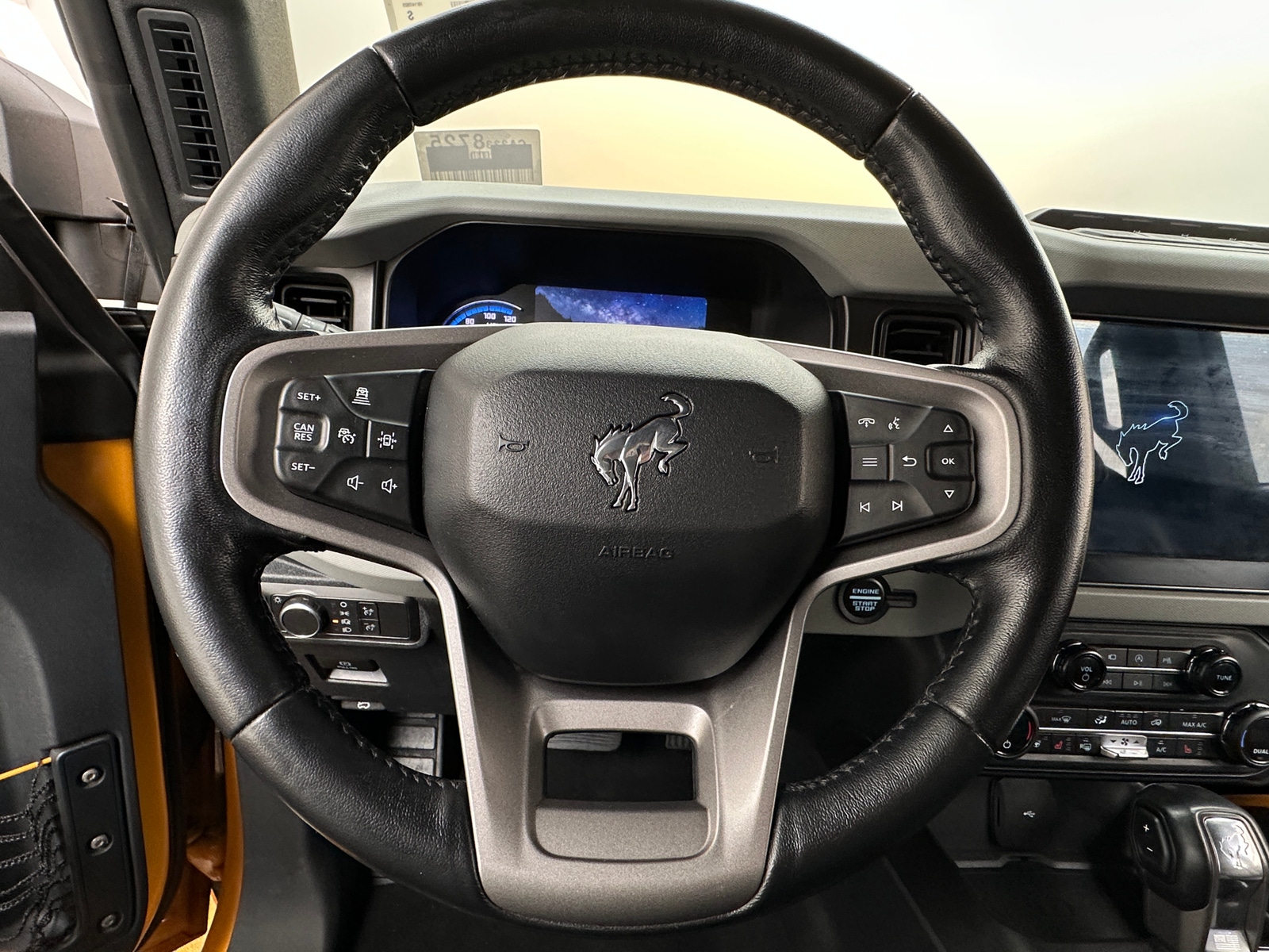 Thumbnail: 2021 Ford Bronco - 4