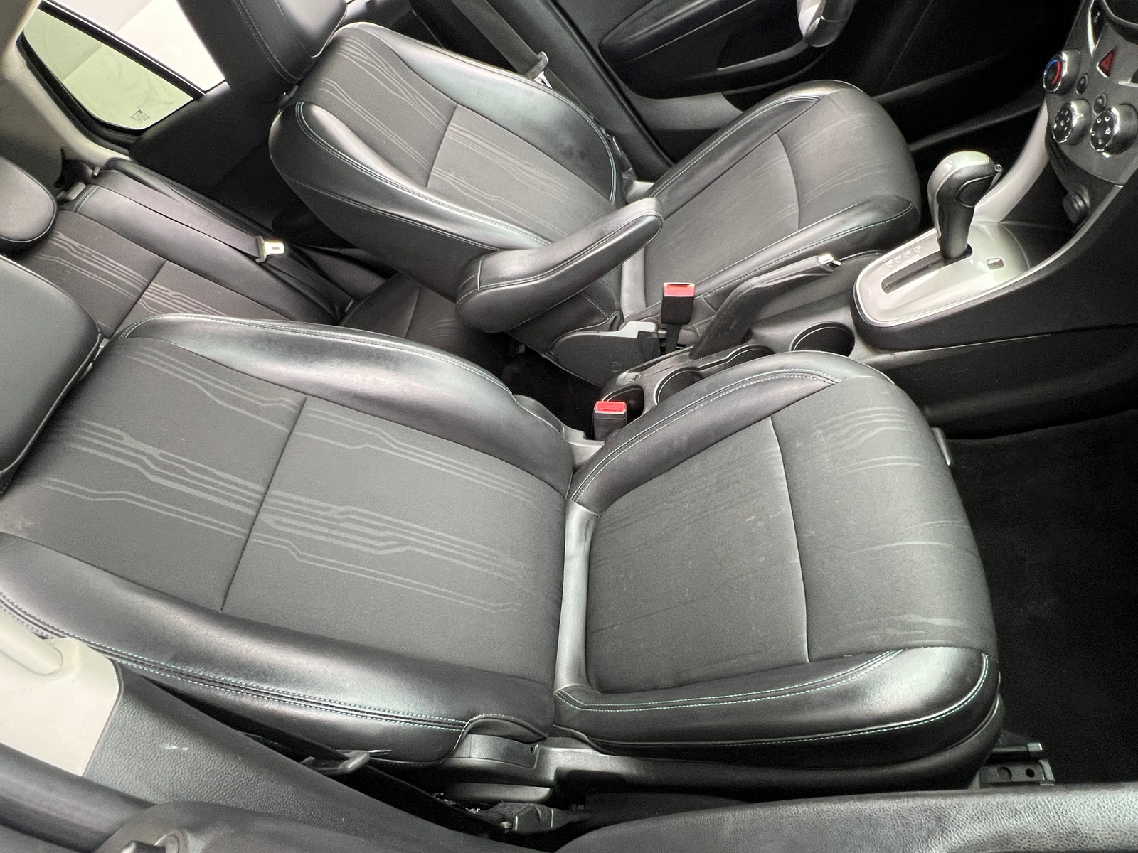 Thumbnail: 2016 Chevrolet Trax - 2