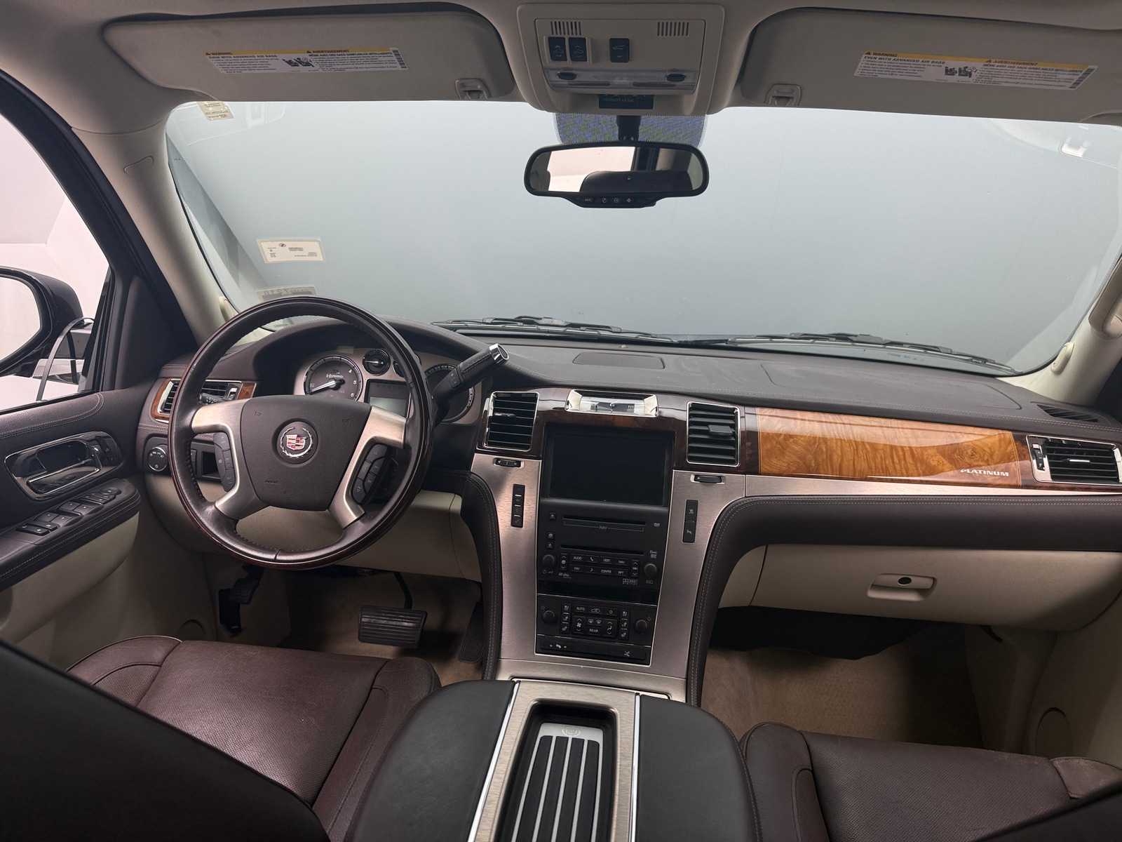 Thumbnail: 2010 Cadillac Escalade - 2