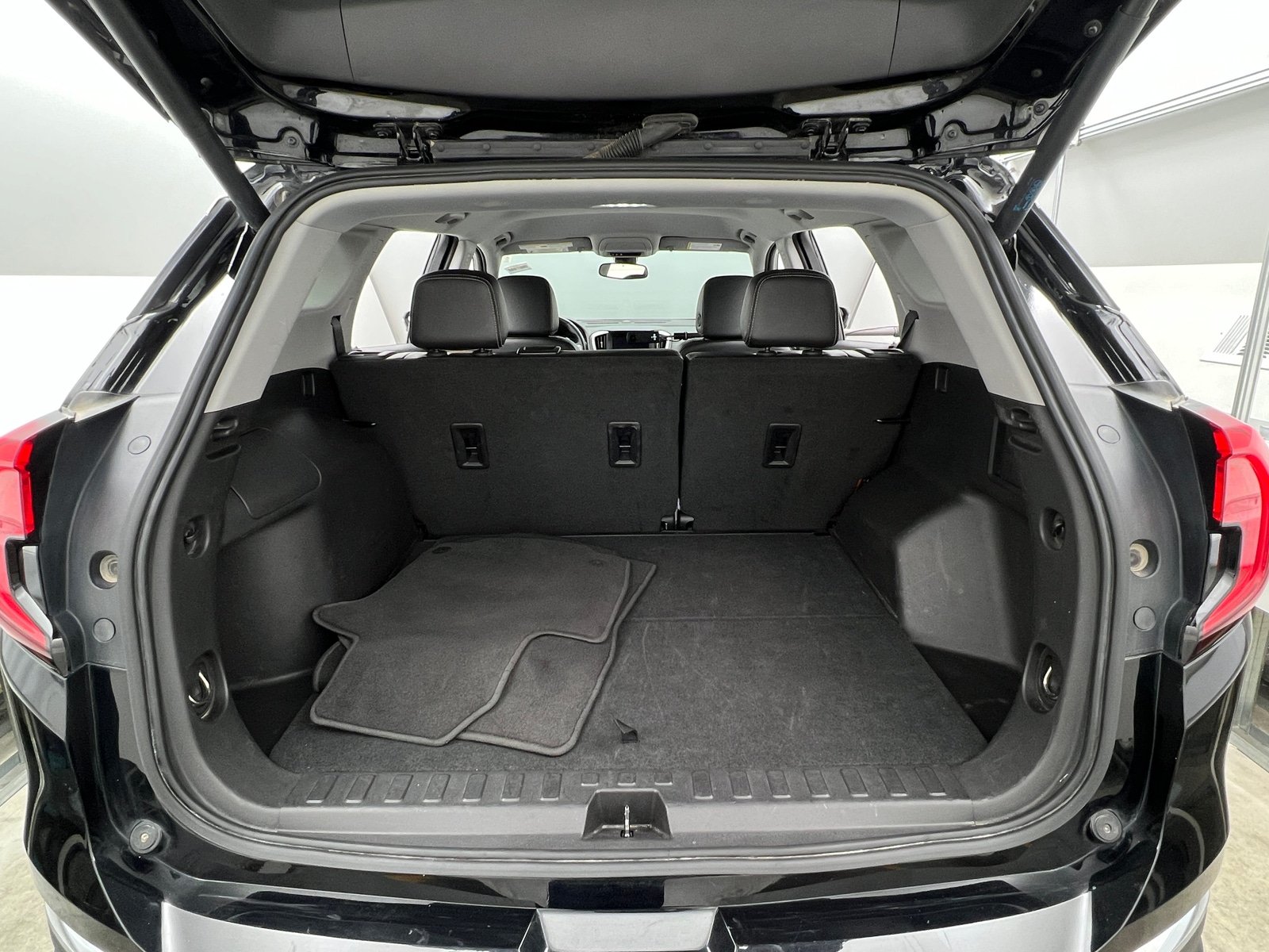 Thumbnail: 2024 GMC Terrain - 6